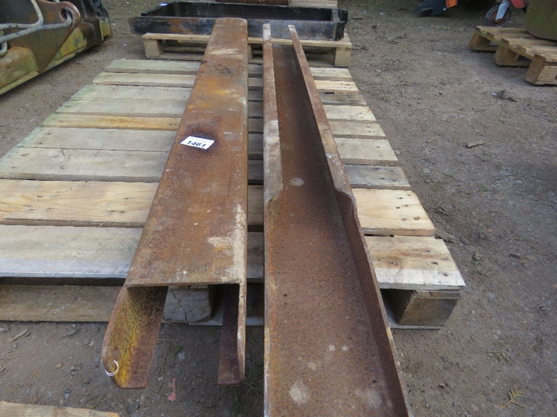 PAIR OF FORKLIFT TINE EXTENSIONS 6" INTERNAL WIDTH X 6FT LENGTH APPROX. - Image 4 of 4