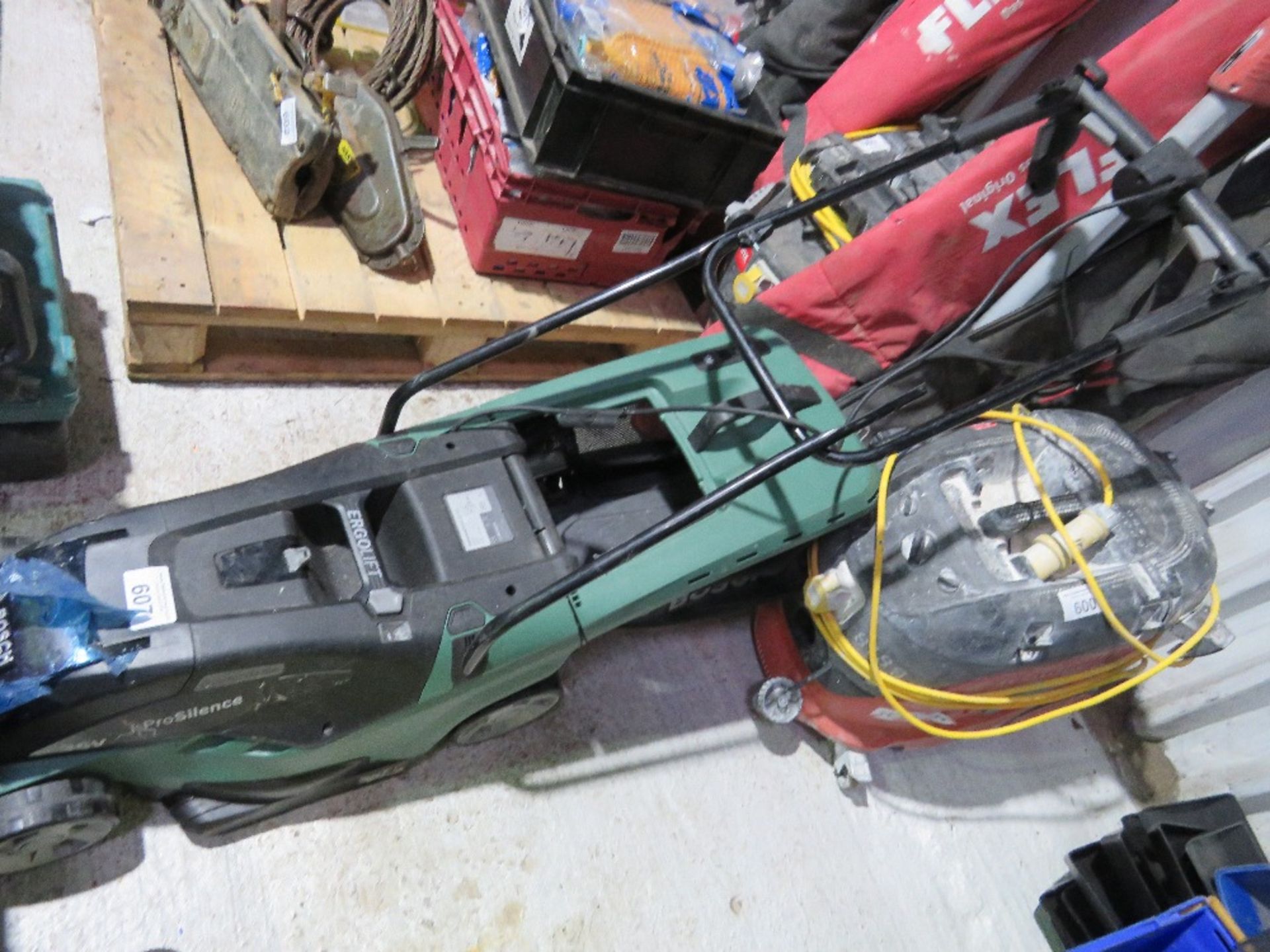 BOSCH BATTERY MOWER WITH A BATTERY, NO CHARGER.....THIS LOT IS SOLD UNDER THE AUCTIONEERS MARGIN SCH - Image 4 of 4