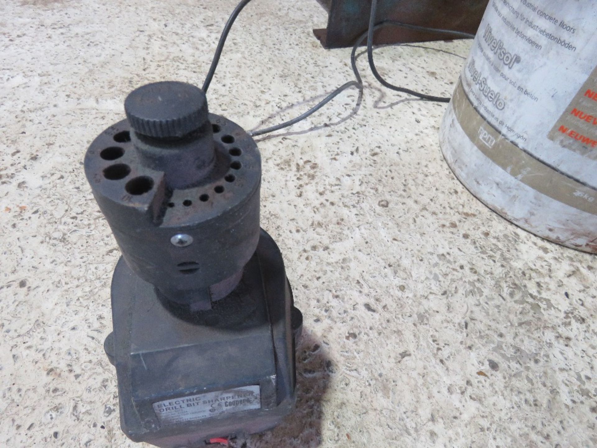 BUCKET OF CLAMPS PLUS A DRILL SHARPENER - Image 4 of 4