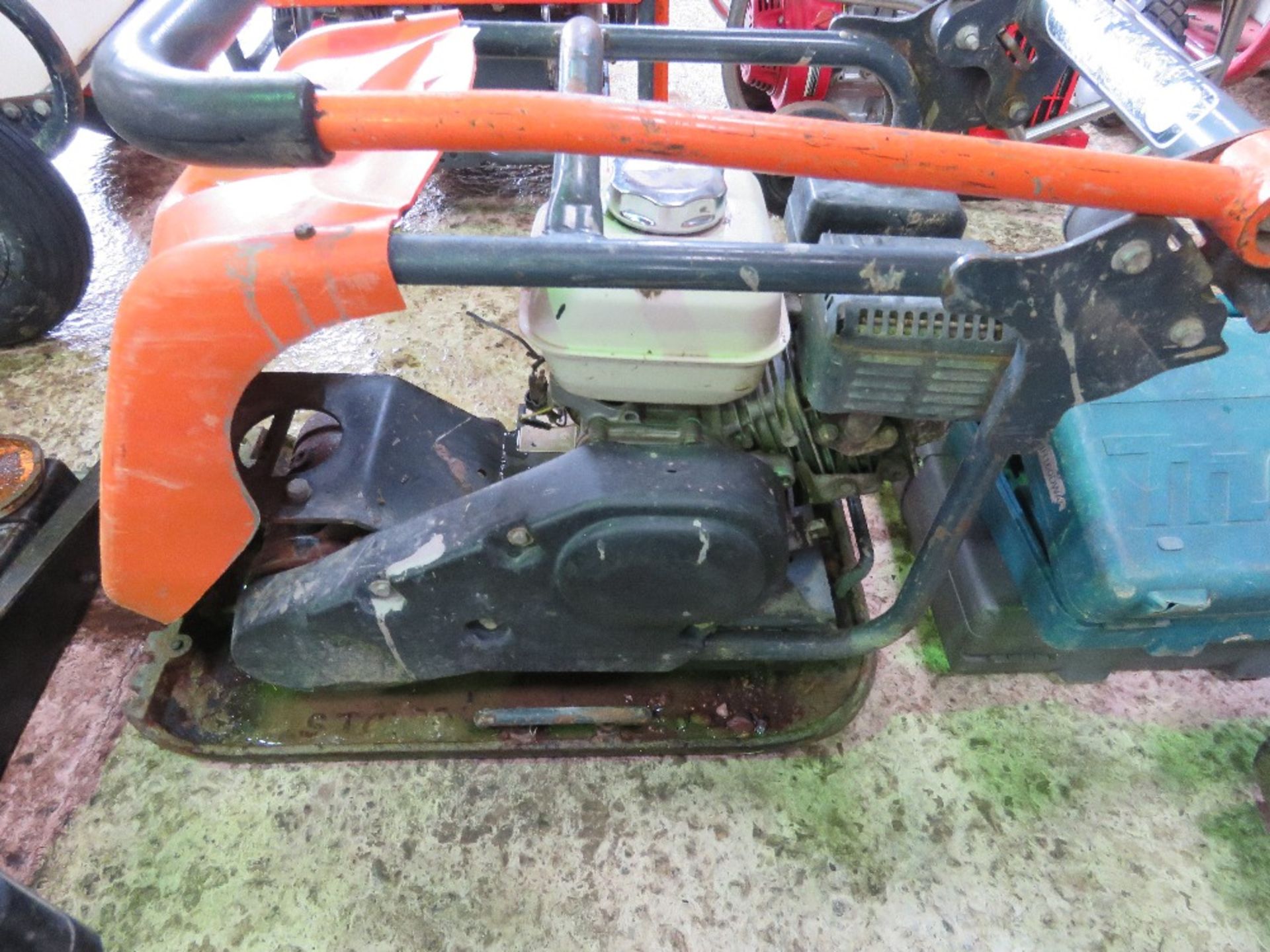 BELLE 400 HEAVY DUTY COMPACTION PLATE.....THIS LOT IS SOLD UNDER THE AUCTIONEERS MARGIN SCHEME, THER - Image 3 of 6