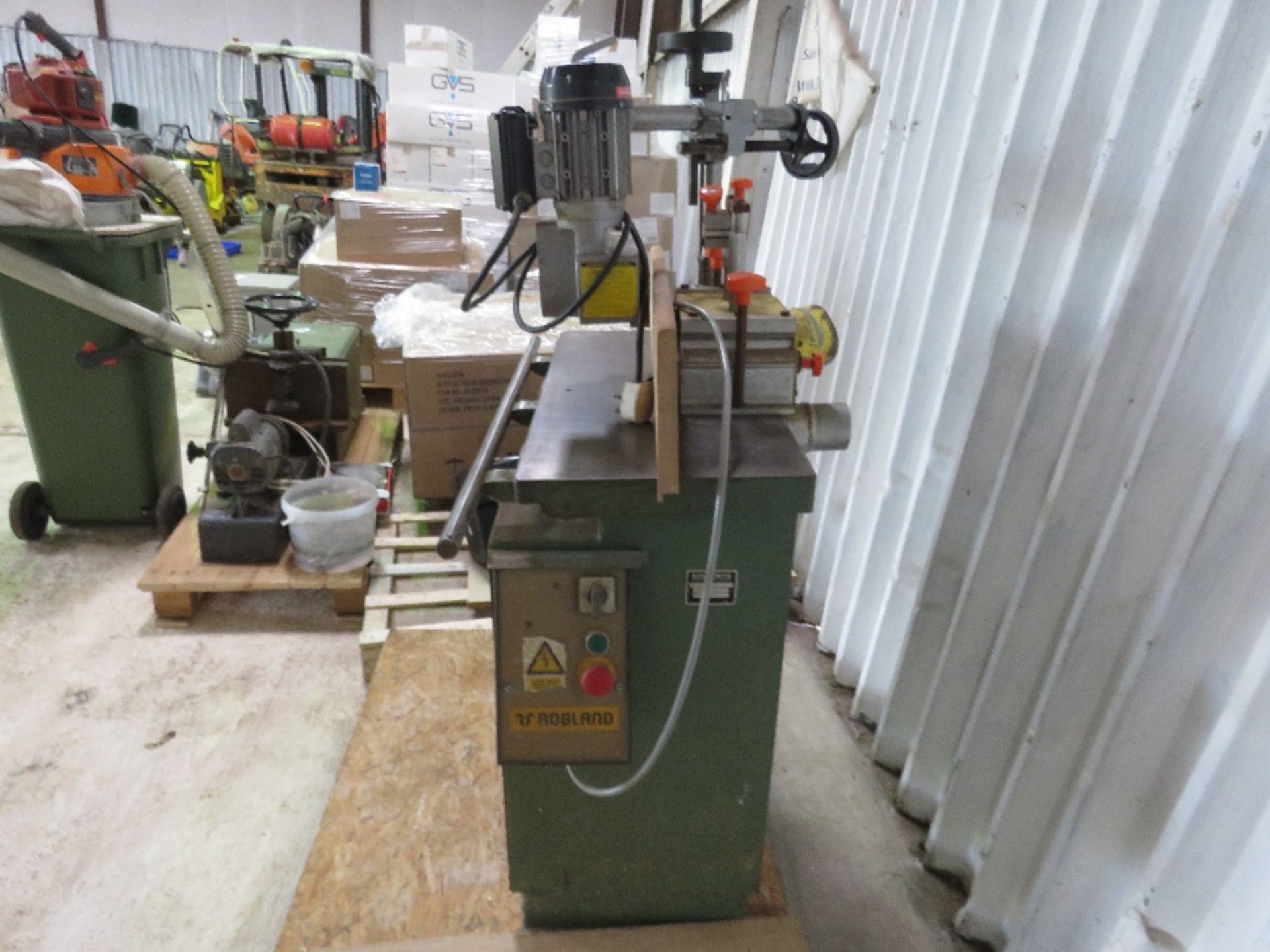 STARTRITE T30 SPINDLE MOULDER UNIT WITH 240VOLT POWERED FEED HEAD, MAIN UNIT IS 3 PHASE POWERED..... - Image 2 of 5