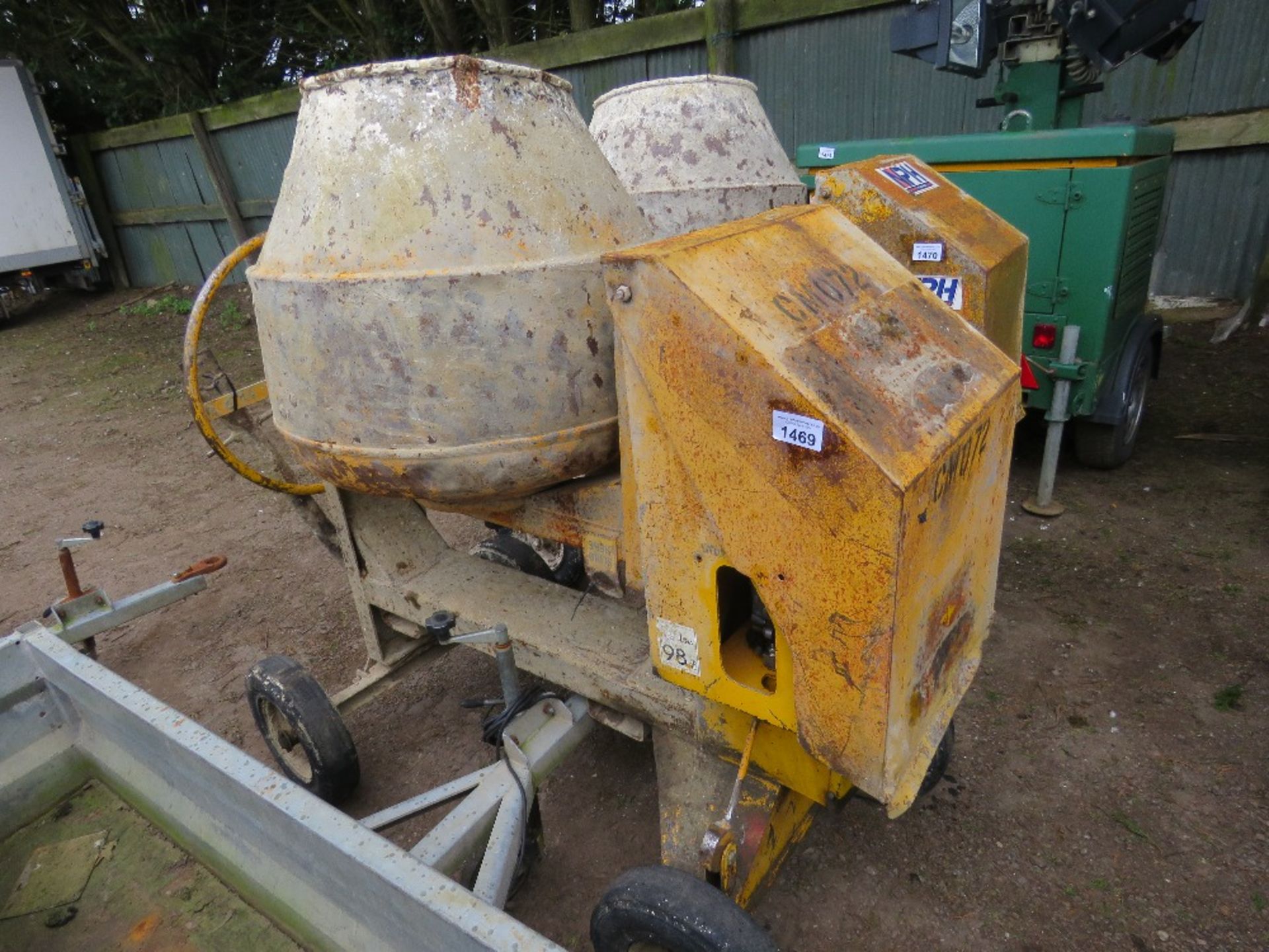 BARROWMIX YANMAR ENGINED DIESEL ELECTRIC START SITE CEMENT MIXER CM072.