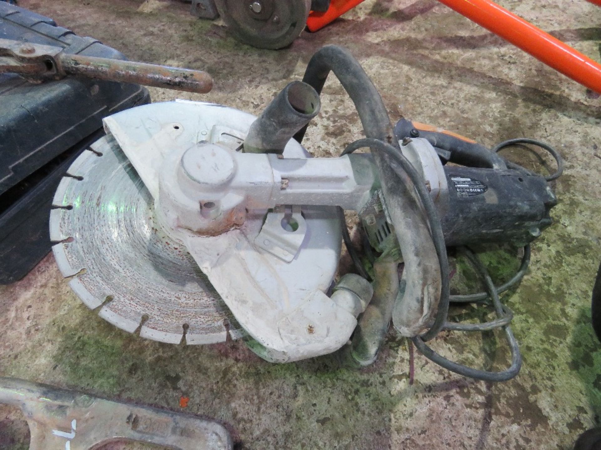 BLOCK CUTTING SAW, 240VOLT POWERED. - Image 4 of 4