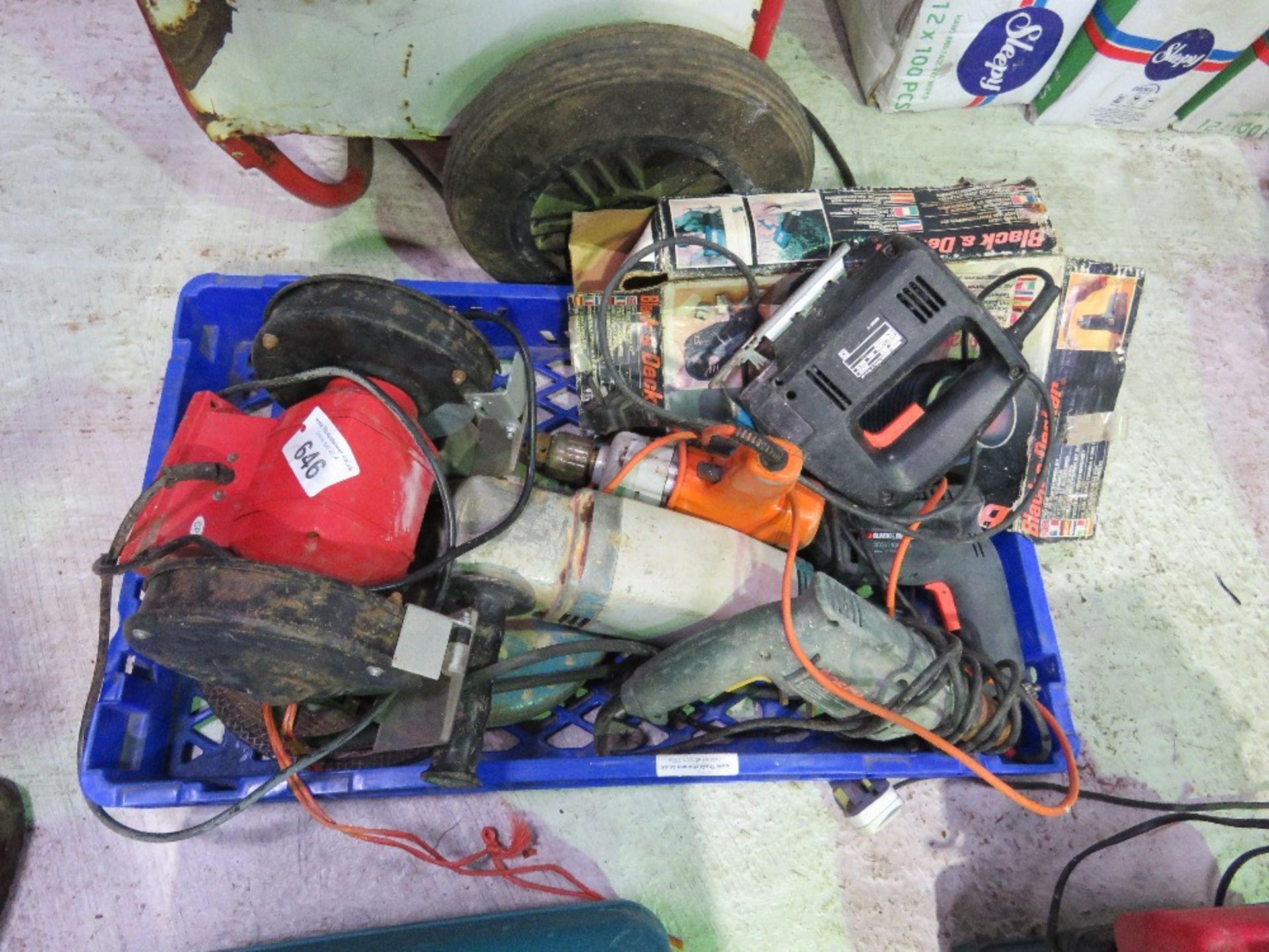 BENCH GRINDER PLUS POWER TOOLS AS SHOWN.....THIS LOT IS SOLD UNDER THE AUCTIONEERS MARGIN SCHEME, TH