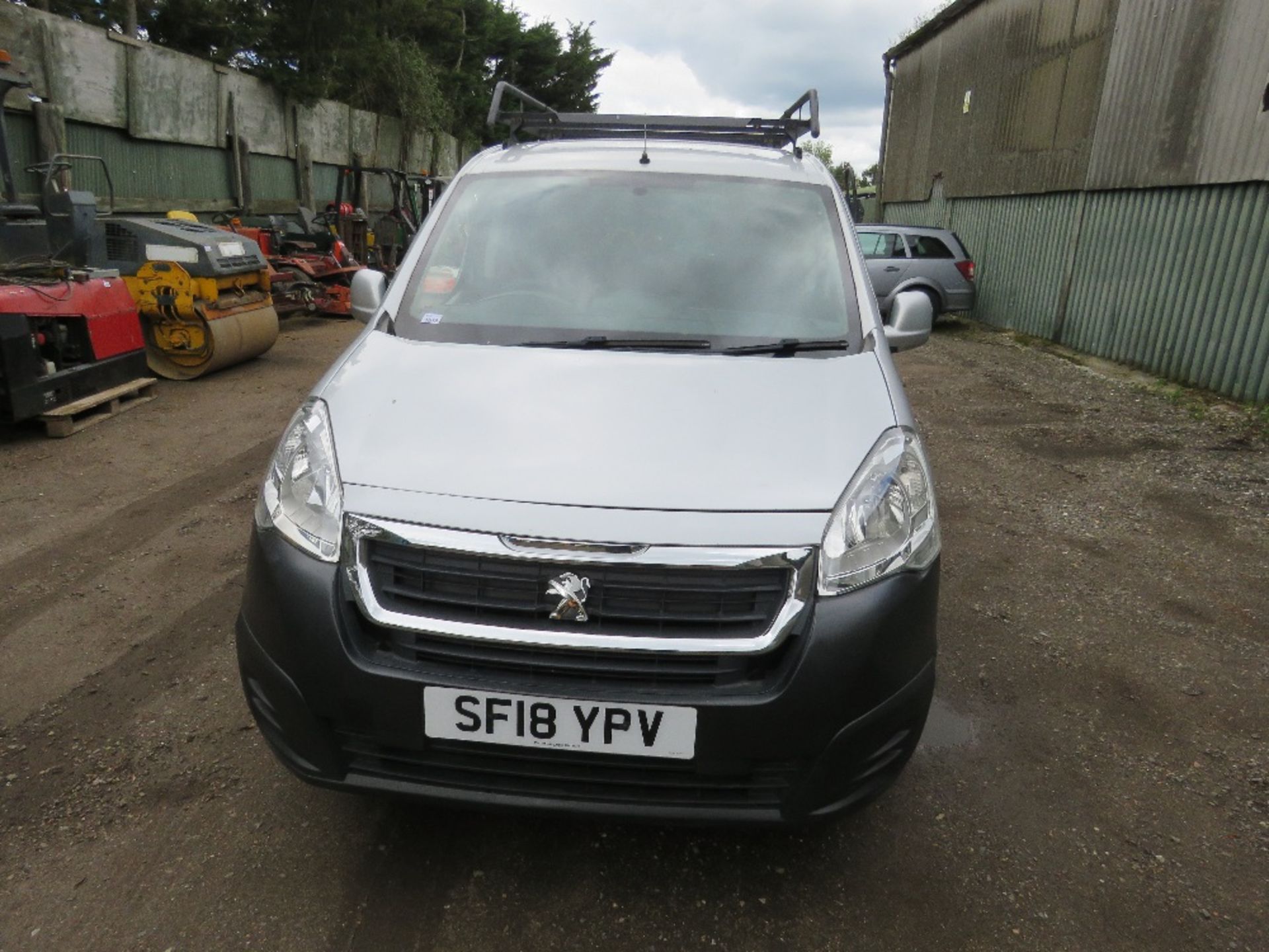 PEUGEOT PARTNER TEPEE MPV CAR REG:SF18 YPV. 1560CC DIESEL ENGINE. WITH V5. 126,178 REC MILES. PREVIO - Image 3 of 13