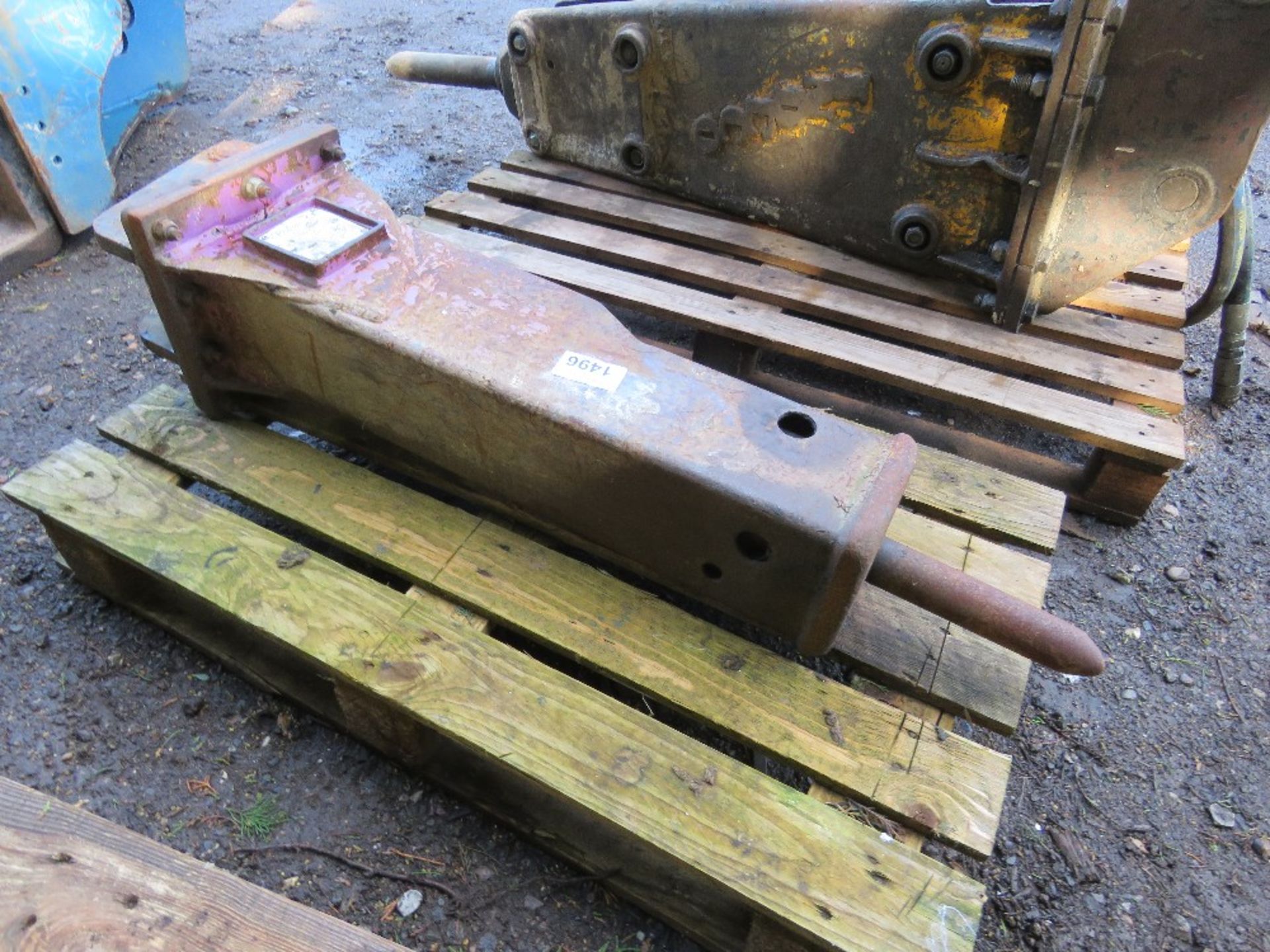 PRODEM EXCAVATOR MOUNTED BREAKER ON 30MM PINS TO SUIT 3-5 TONNE EXCAVATOR.