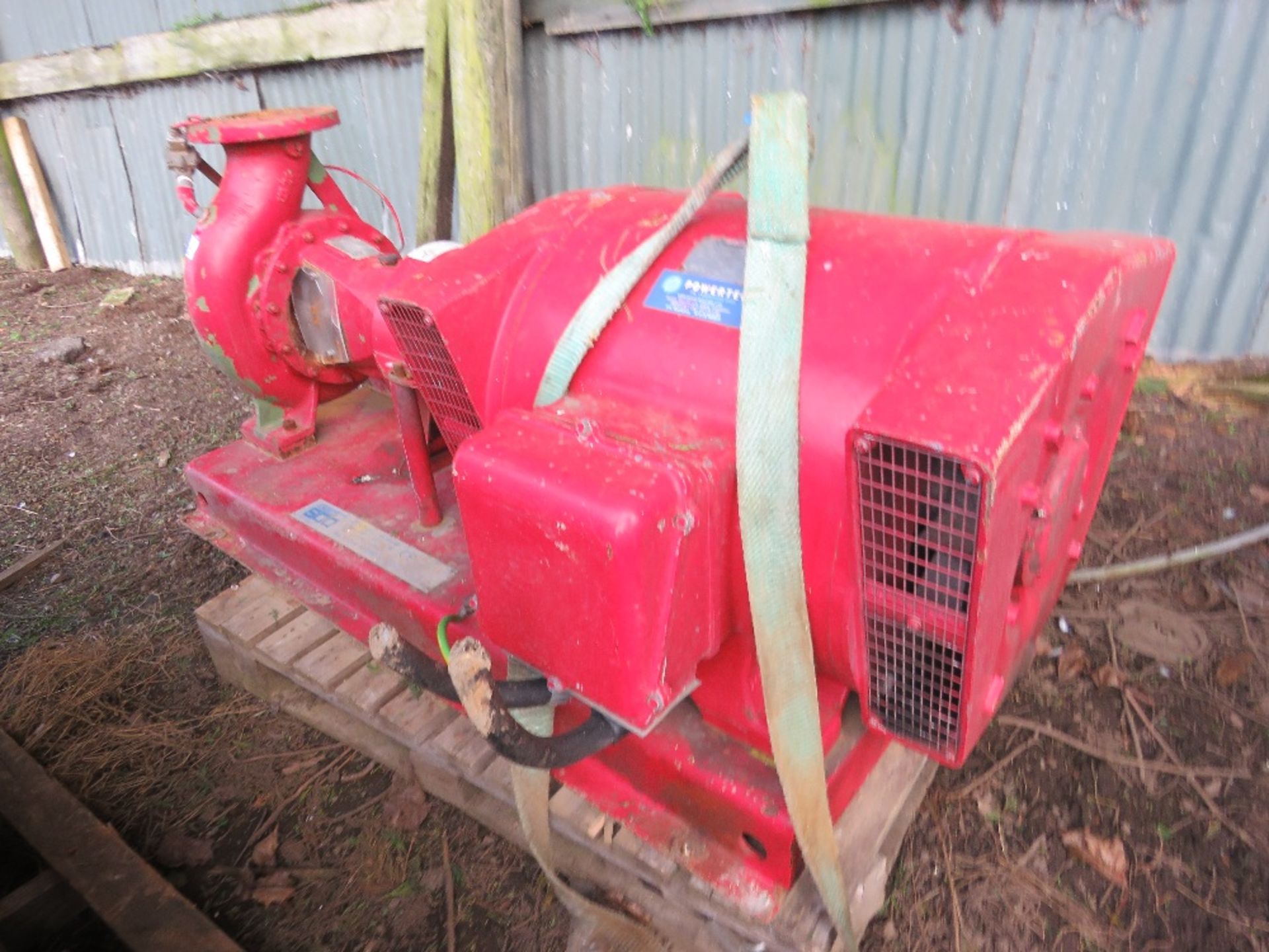 STERLING 3 PHASE POWERED FIRE PUMP. POWERED BY BROOK HANSEN 132KW MOTOR.....THIS LOT IS SOLD UNDER T - Image 3 of 7
