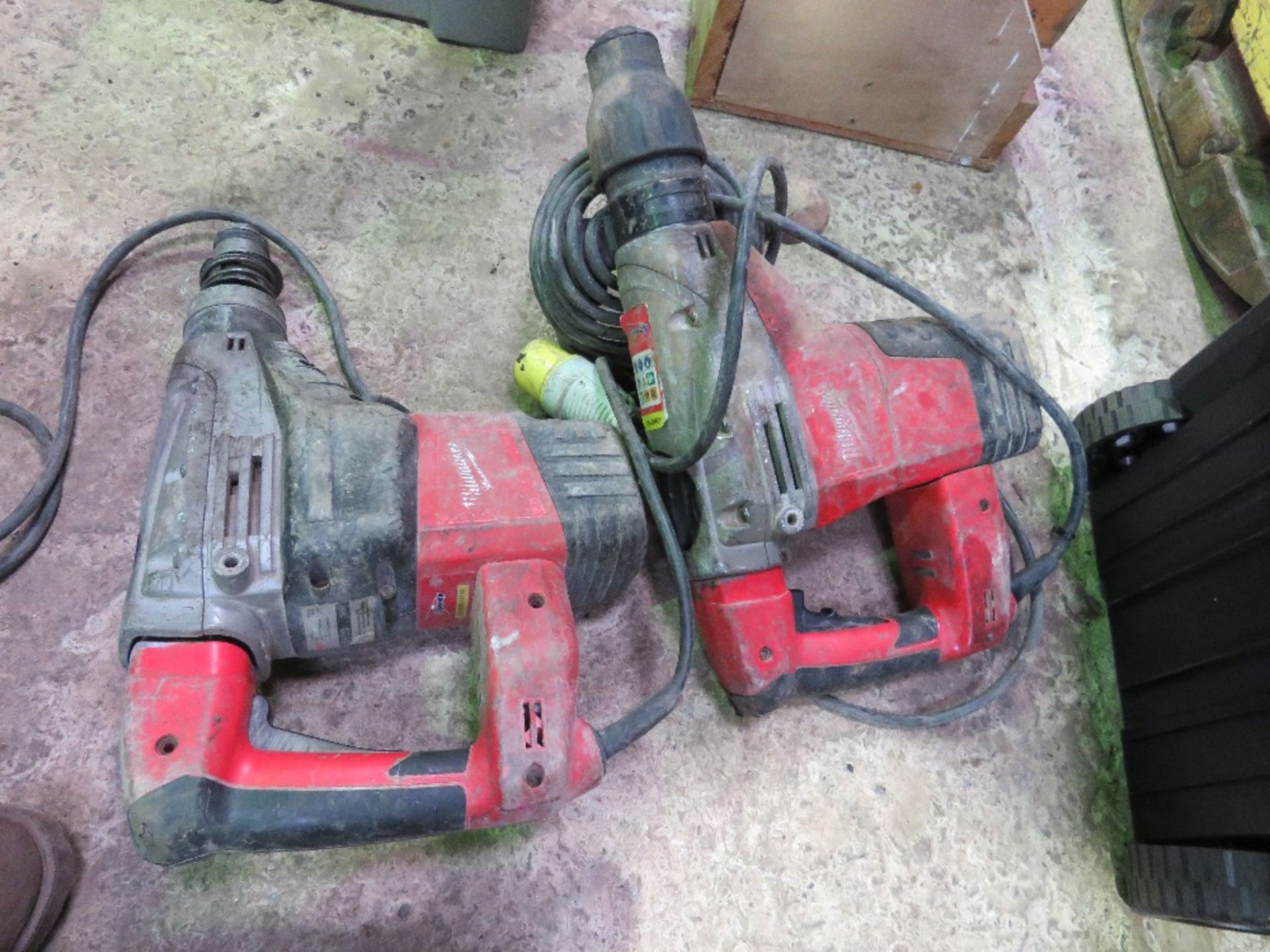 2 X MILWAUKEE 110VOLT BREAKER DRILLS. - Image 5 of 5