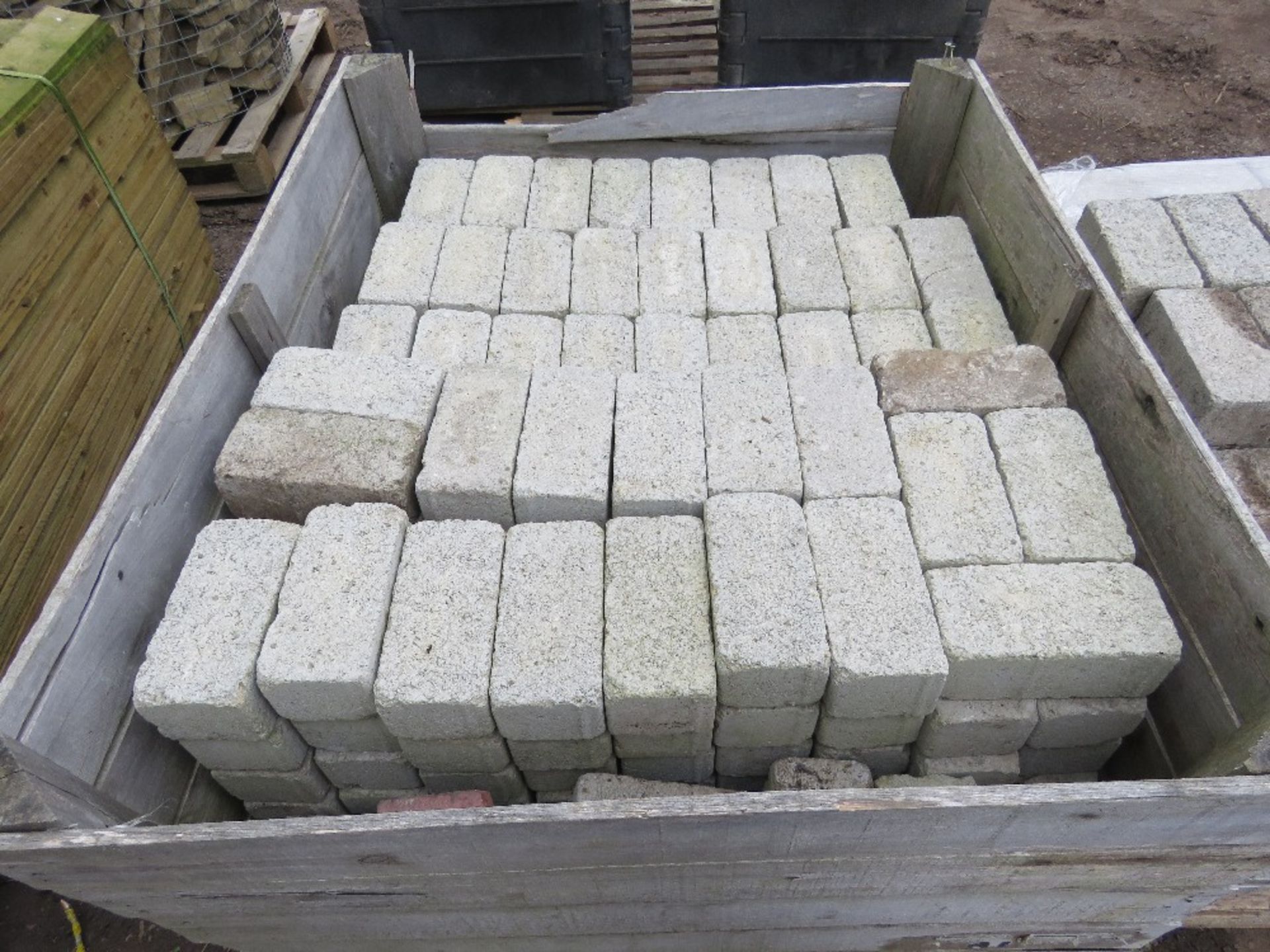 2 X PALLETS OF LIGHT GREY BLOCK PAVERS.....THIS LOT IS SOLD UNDER THE AUCTIONEERS MARGIN SCHEME, THE - Image 7 of 10