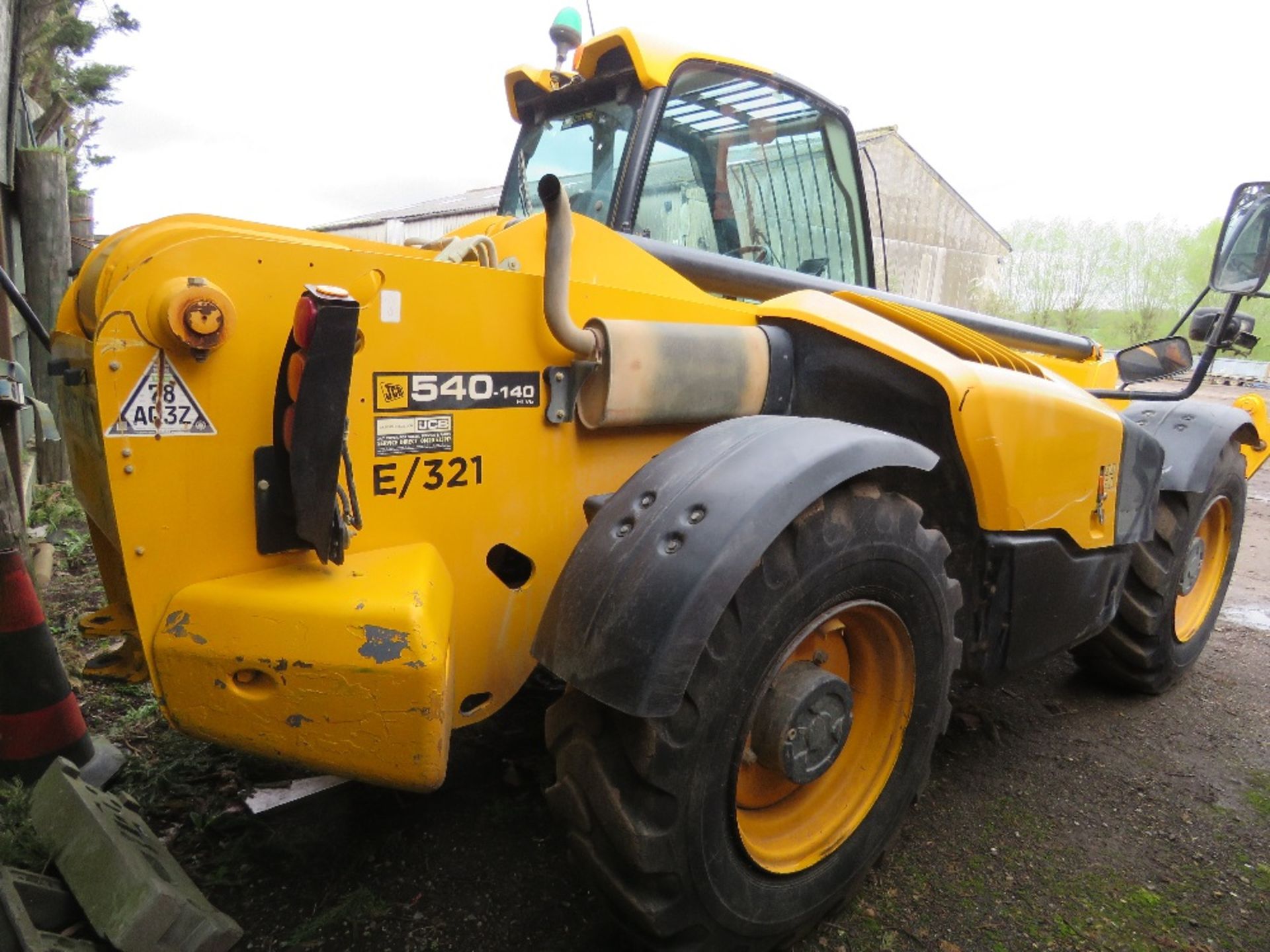 JCB 540-140 TELEHANDLER REG:RV17 YGT WITH V5. 14METRE REACH, 4 TONNE LIFT OWNED FROM NEW BY THE COMP - Image 8 of 23