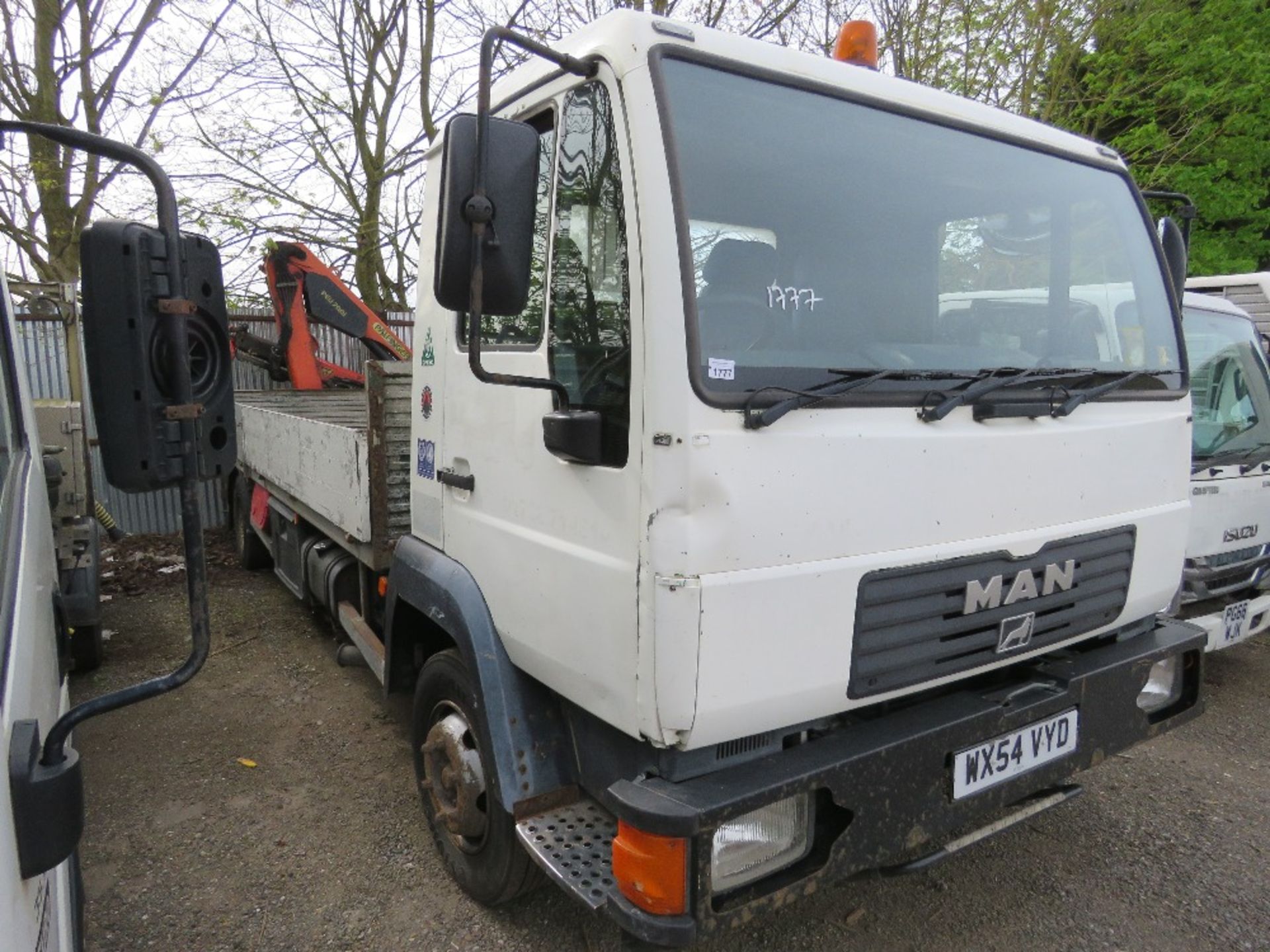 MAN 7.5TONNE DROP SIDE FLAT LORRY REG:WX54 VYD. WITH PALFINGER PEU7001 REAR MOUNTED CRANE. V5 DOCUME - Image 2 of 15