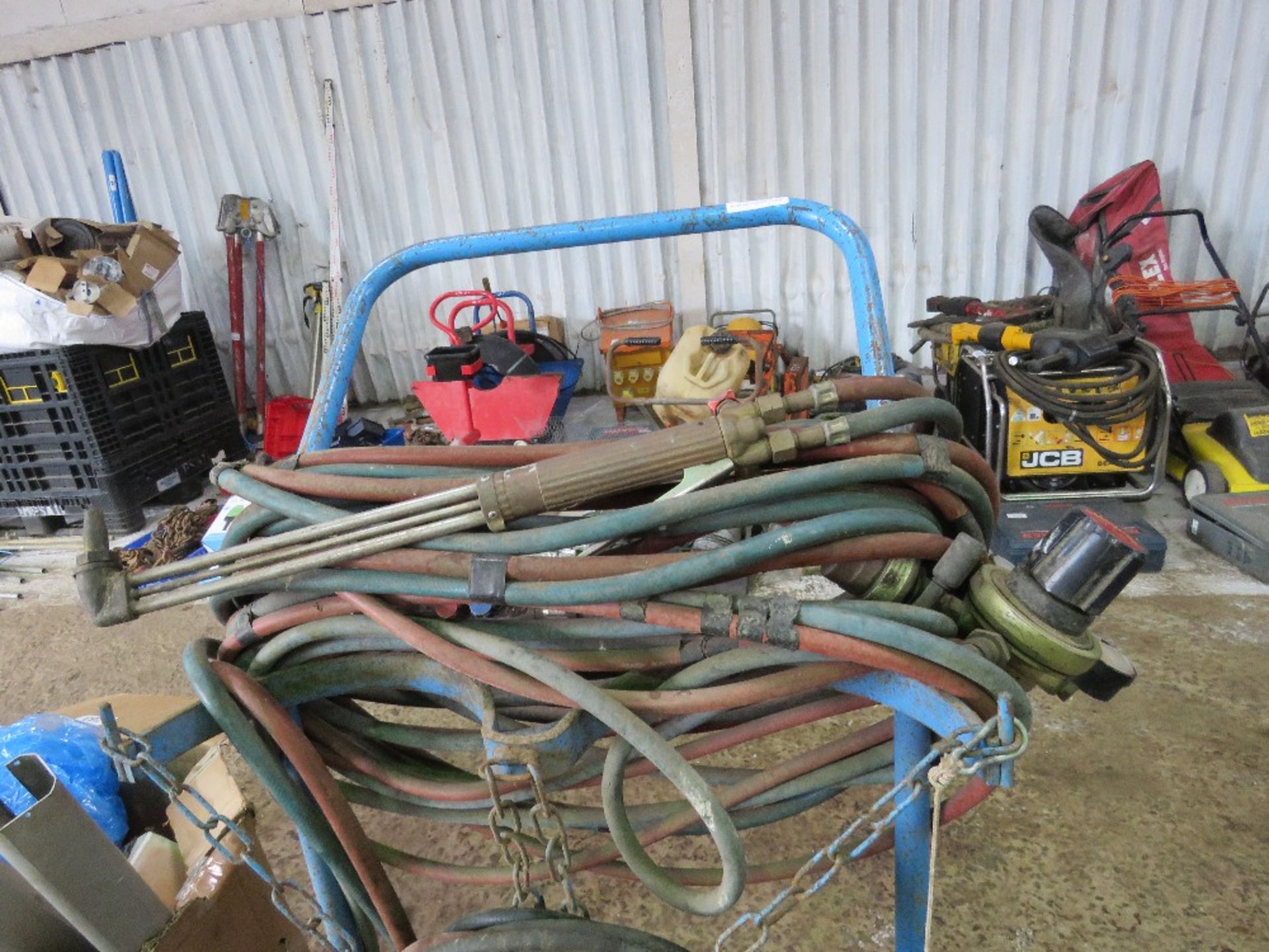 2 X SETS OF OXY-ACETELENE GAS HOSES PLUS A BARROW.....THIS LOT IS SOLD UNDER THE AUCTIONEERS MARGIN - Image 6 of 7