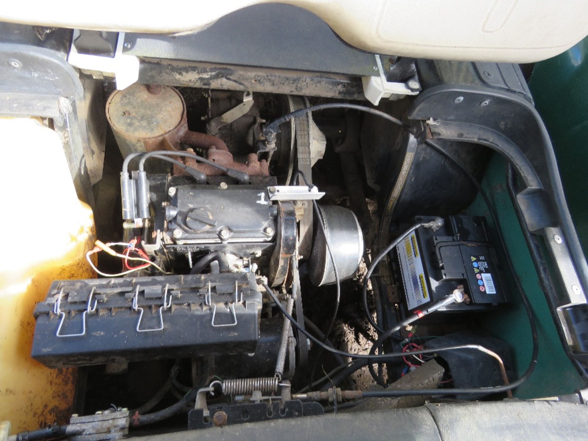 EZGO PETROL ENGINED GOLF BUGGY. BLACK COLOURED. WHEN TESTED WAS SEEN TO RUN, DRIVE, STEER AND BRAKE. - Image 6 of 7