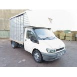 FORD TRANSIT TWIN WHEEL HORSE BOX REG: MOT UNTIL 23/11/24 WITH COPY OF V5. PREVIOUS INSURANCE