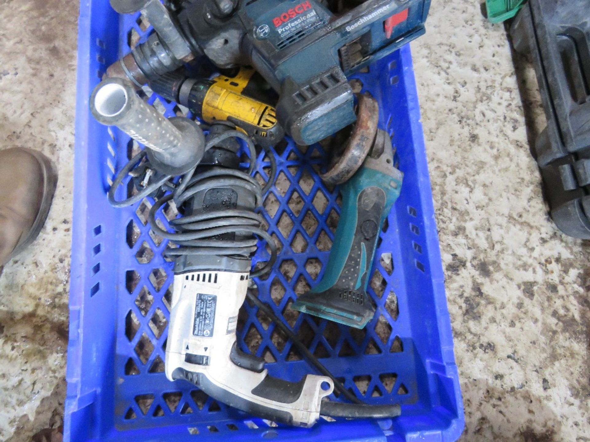 6NO DRILLS/POWER TOOLS AS SHOWN. - Image 4 of 7