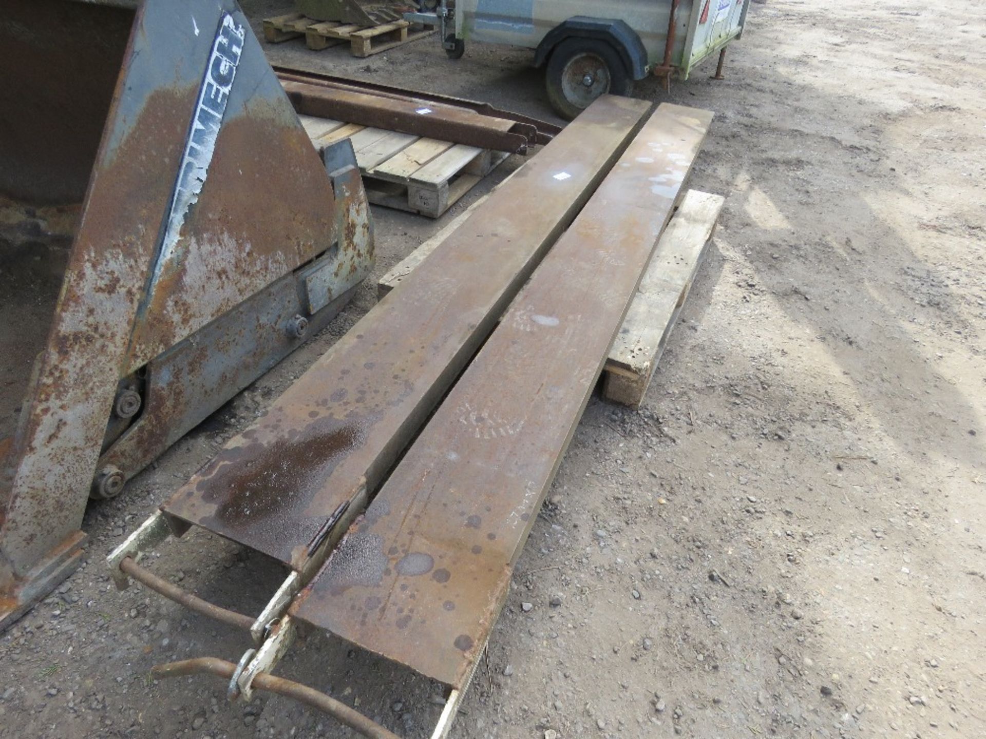 HEAVY DUTY FORKLIFT TINE EXTENSIONS, 10FT LENGTH APPROX, 9" INTERNAL WIDTH.