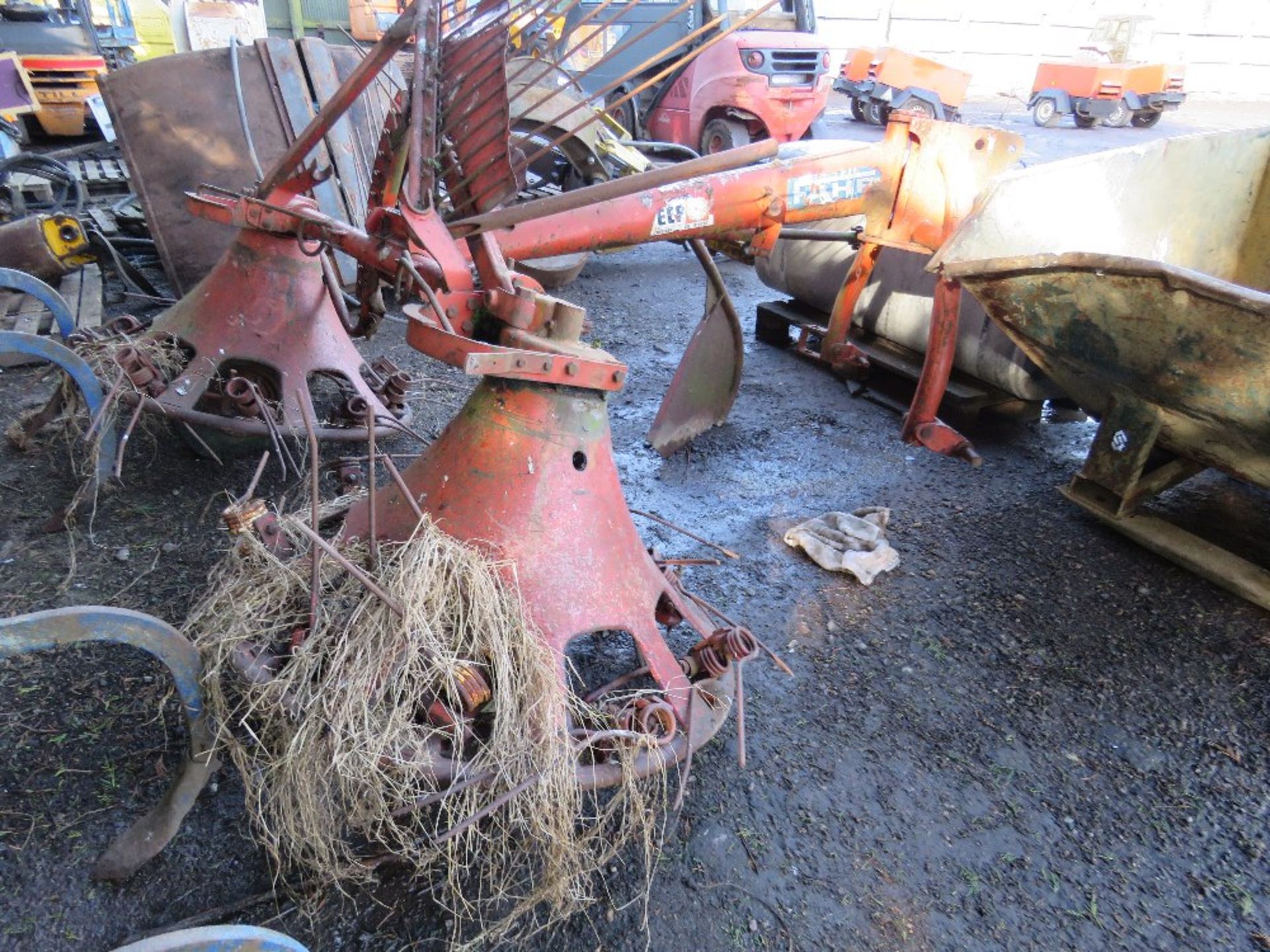 FAHR TRACTOR MOUNTED HAY TUNER.