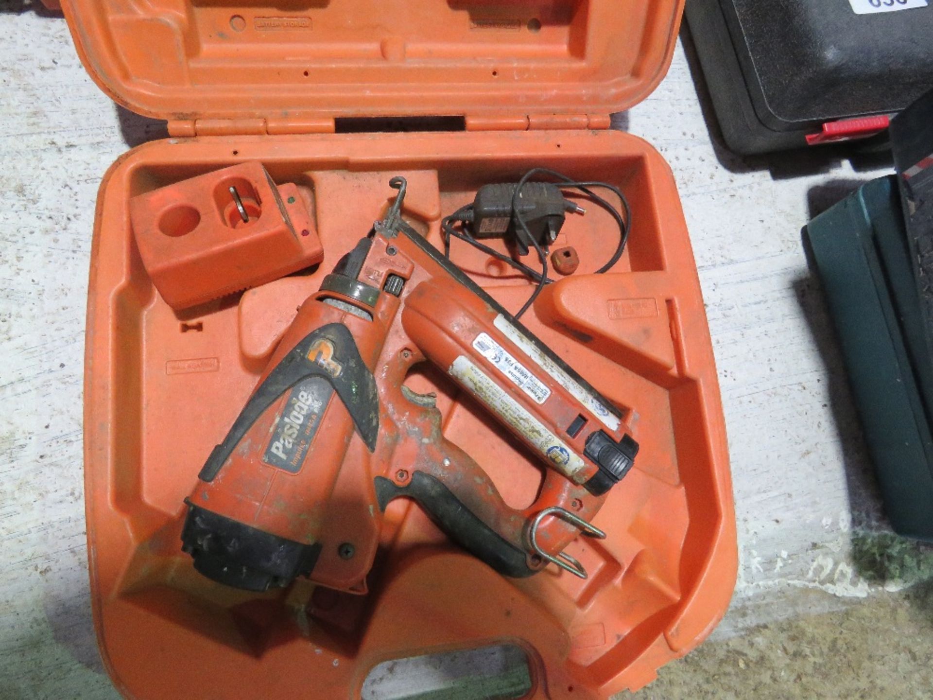 PASLODE F16 SECOND FIX NAIL GUN.....THIS LOT IS SOLD UNDER THE AUCTIONEERS MARGIN SCHEME, THEREFORE
