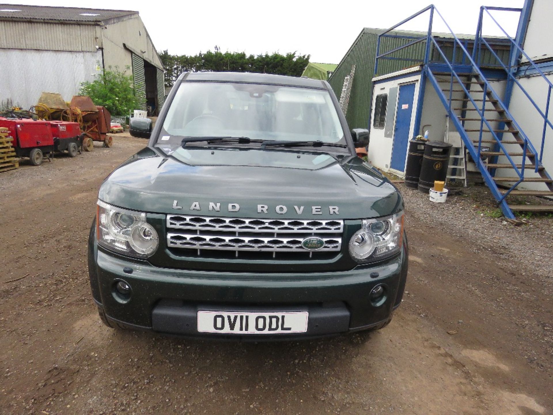 LANDROVER DISCOVERY 4 SDV6 XS 7 SEAT CAR REG:OV11 ODL. WITH V5 AND MOT UNTIL 19/09/24. 3 X KEYS. AU - Image 3 of 21