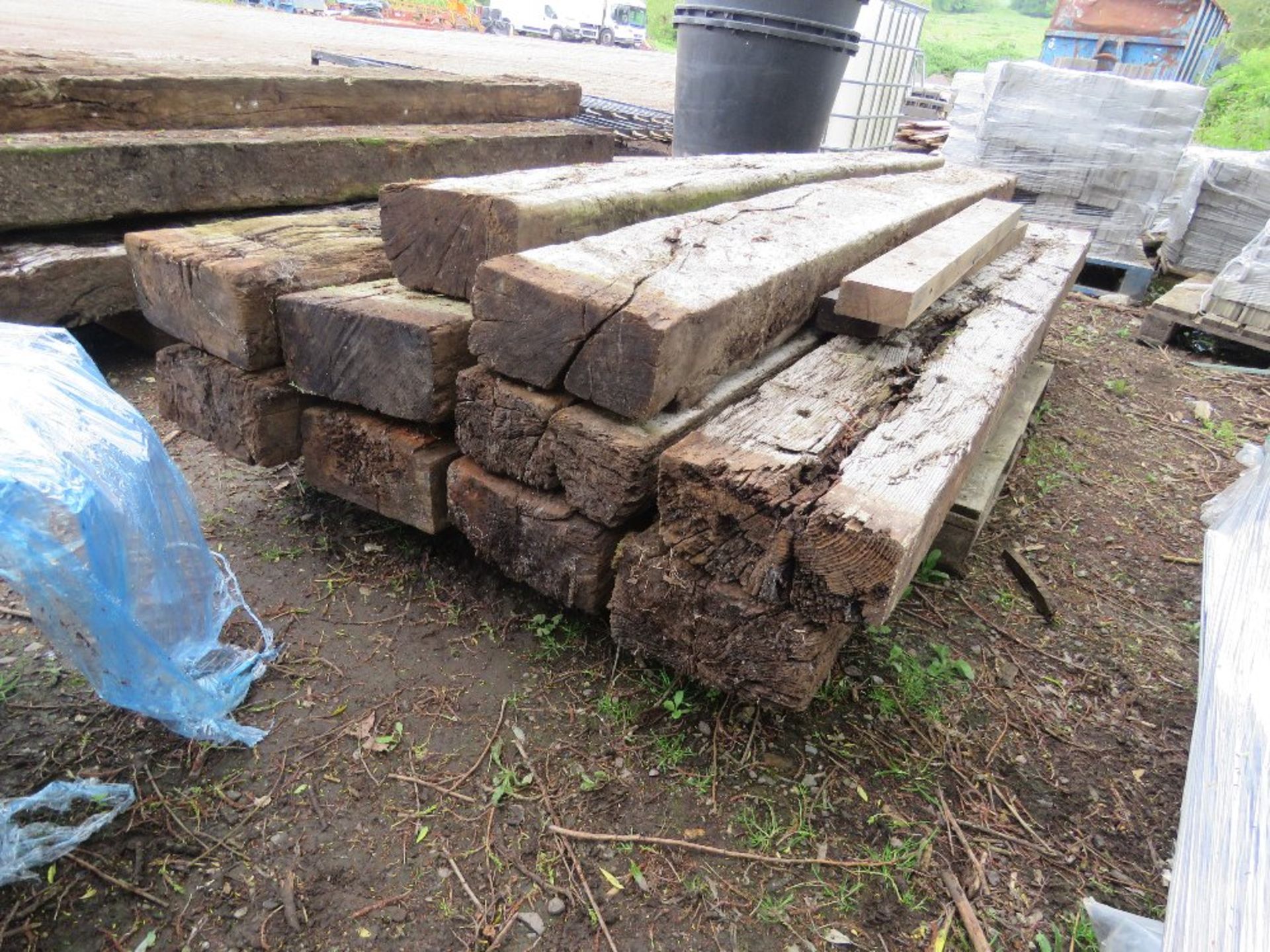 10NO TIMBER RAILWAY SLEEPERS.....THIS LOT IS SOLD UNDER THE AUCTIONEERS MARGIN SCHEME, THEREFORE NO - Image 3 of 4