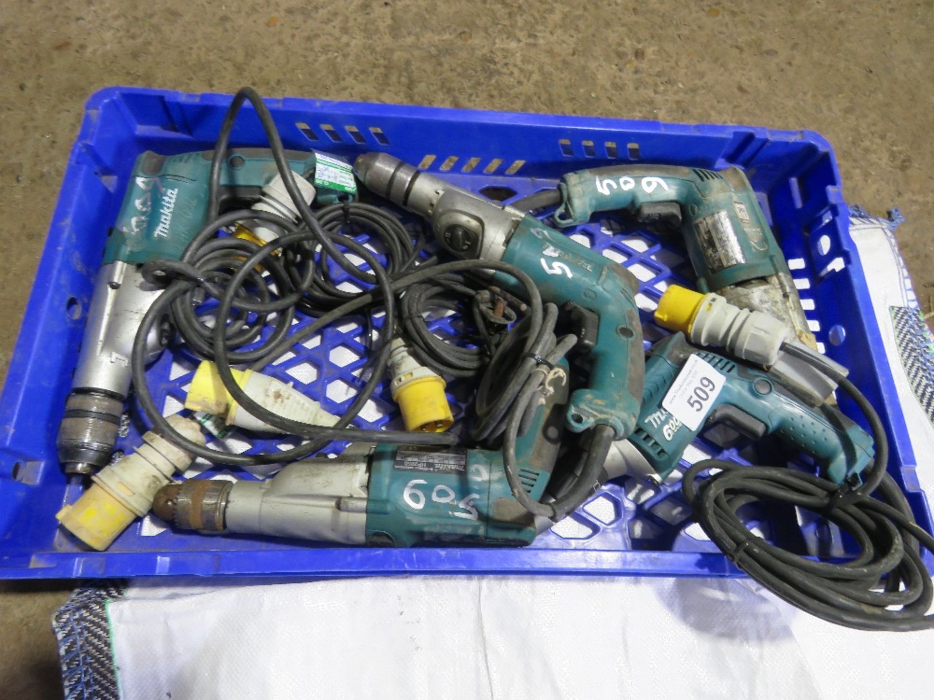 5NO MAKITA 110VOLT DRILLS/DRIVERS.