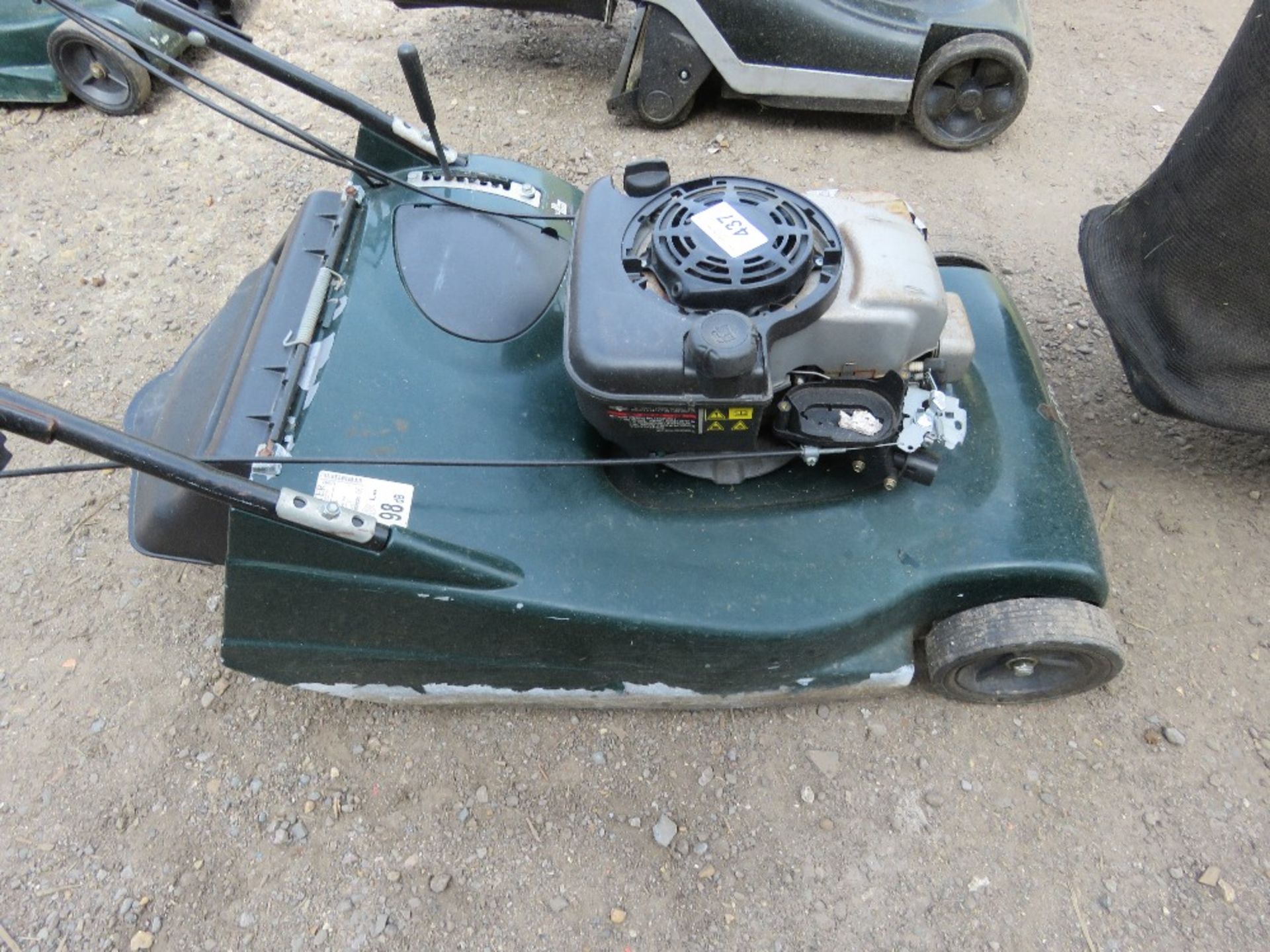 HAYTER HARRIER 56 PETROL ENGINED MOWER WITH REAR ROLLER AND NO COLLECTOR. ....THIS LOT IS SOLD UNDER - Image 2 of 4