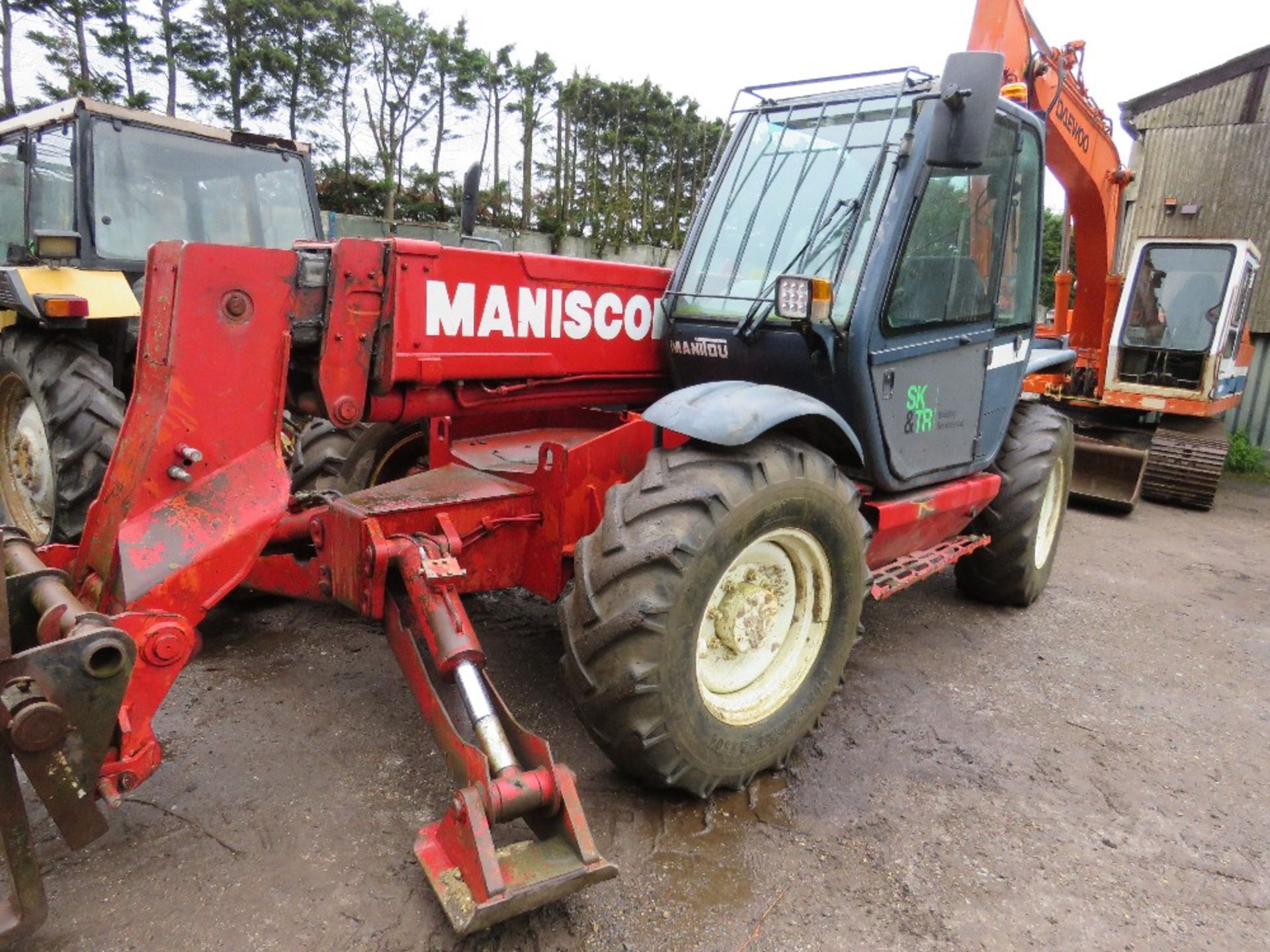 MANITOU MT1233S TELESCOPIC HANDLER, YEAR 2001 BUILD. 7946 REC HOURS. SN:1167930. THE TELEHANDLER IS