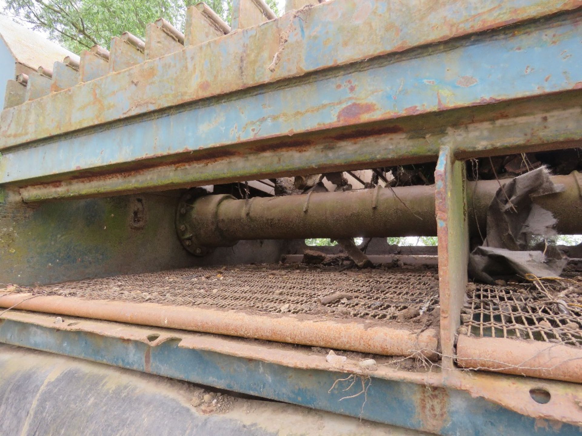 POWERSCREEN POWERGRID 800 TOWED SOIL SCREENER WITH COMPREHENSIVE CHOICE OF SCREENS. INCLUDES TOWING - Image 29 of 31