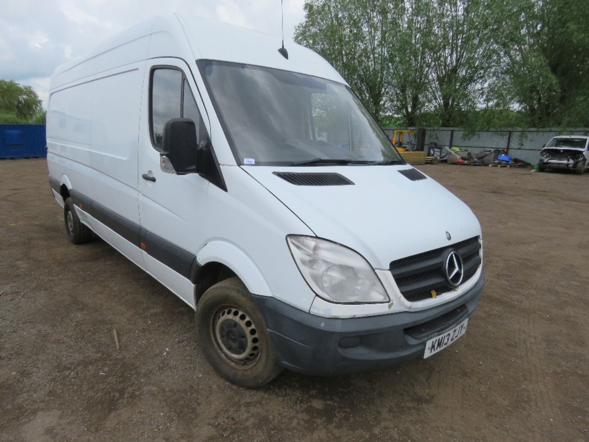 MERCEDES SPRINTER LWB PANEL VAN 2143CC DIESEL ENGINE REG:KM13 ZJY. WITH V5 AND MOT UNTIL 03/12/24. 2