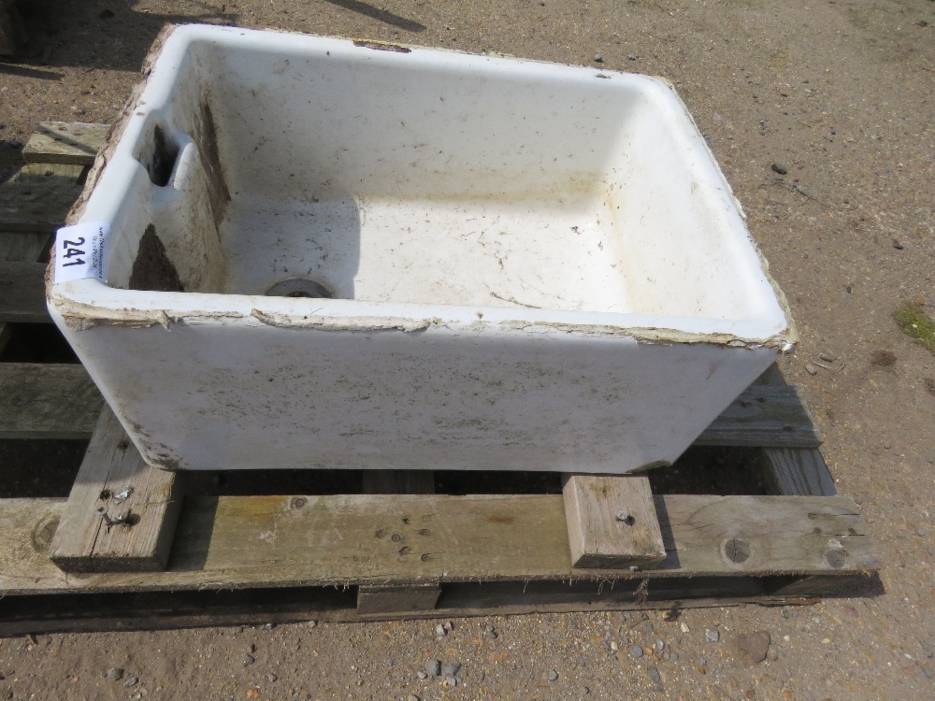 BULTLER SINK / GARDEN PLANTER.....THIS LOT IS SOLD UNDER THE AUCTIONEERS MARGIN SCHEME, THEREFORE NO