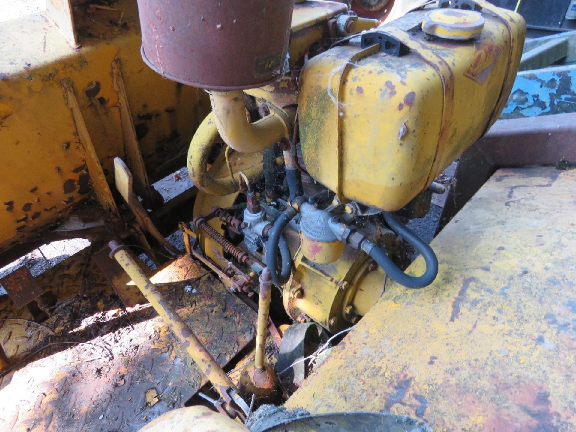 DIESEL ENGINED 2WD DUMPER. UNTESTED, CONDITION UNKNOWN.....THIS LOT IS SOLD UNDER THE AUCTIONEERS MA - Image 6 of 8