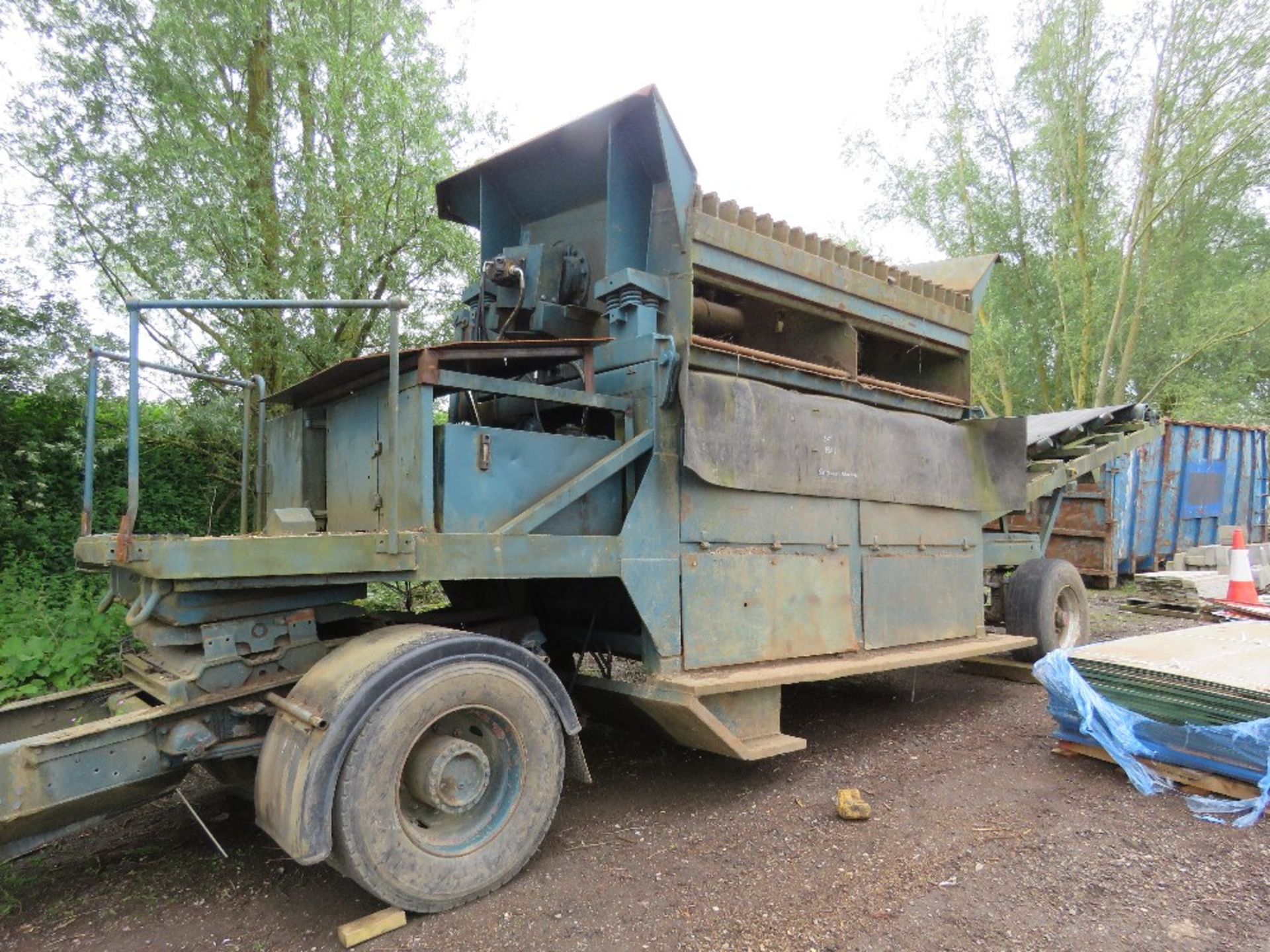 POWERSCREEN POWERGRID 800 TOWED SOIL SCREENER WITH COMPREHENSIVE CHOICE OF SCREENS. INCLUDES TOWING - Image 20 of 31