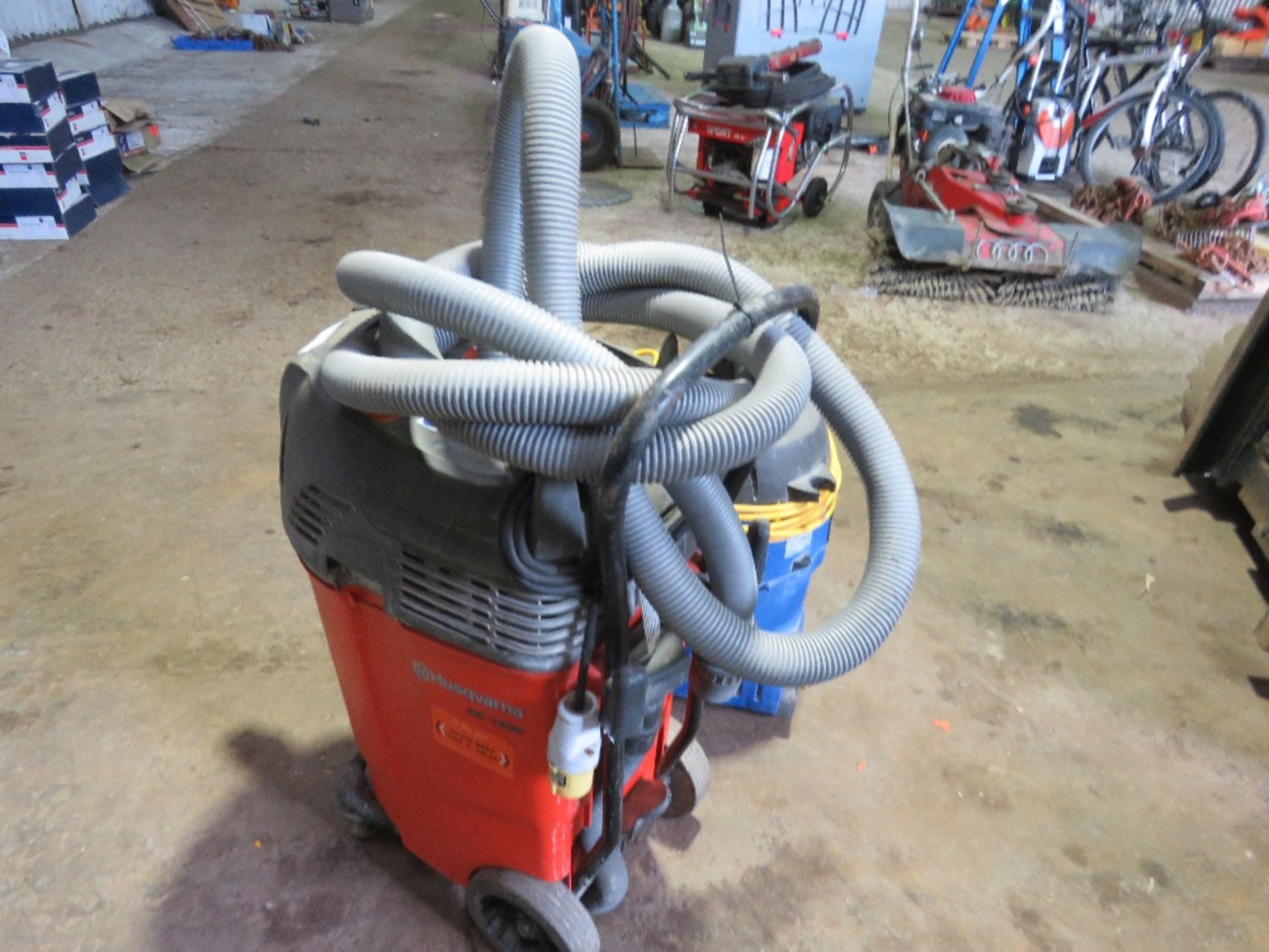 2 X 110VOLT POWERED VACUUM CLEANERS. - Image 2 of 3