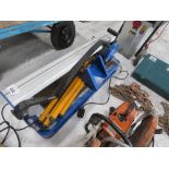 TILE CUTTING SAWBENCH 240VOLT POWERED.....THIS LOT IS SOLD UNDER THE AUCTIONEERS MARGIN SCHEME, THER