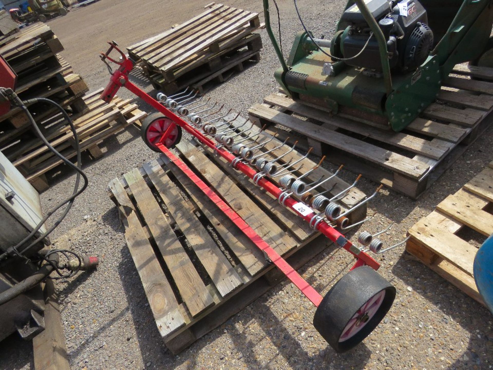 SCH TOWED GRASS RAKE WITH SPRING TINES, 6FT WIDTH APPROX.....THIS LOT IS SOLD UNDER THE AUCTIONEERS - Image 2 of 4