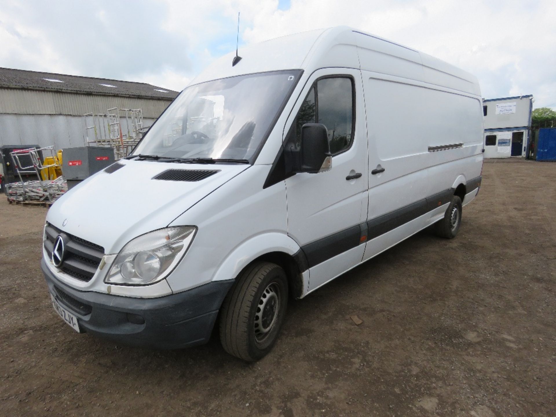 MERCEDES SPRINTER LWB PANEL VAN 2143CC DIESEL ENGINE REG:KM13 ZJY. WITH V5 AND MOT UNTIL 03/12/24. 2 - Image 5 of 18