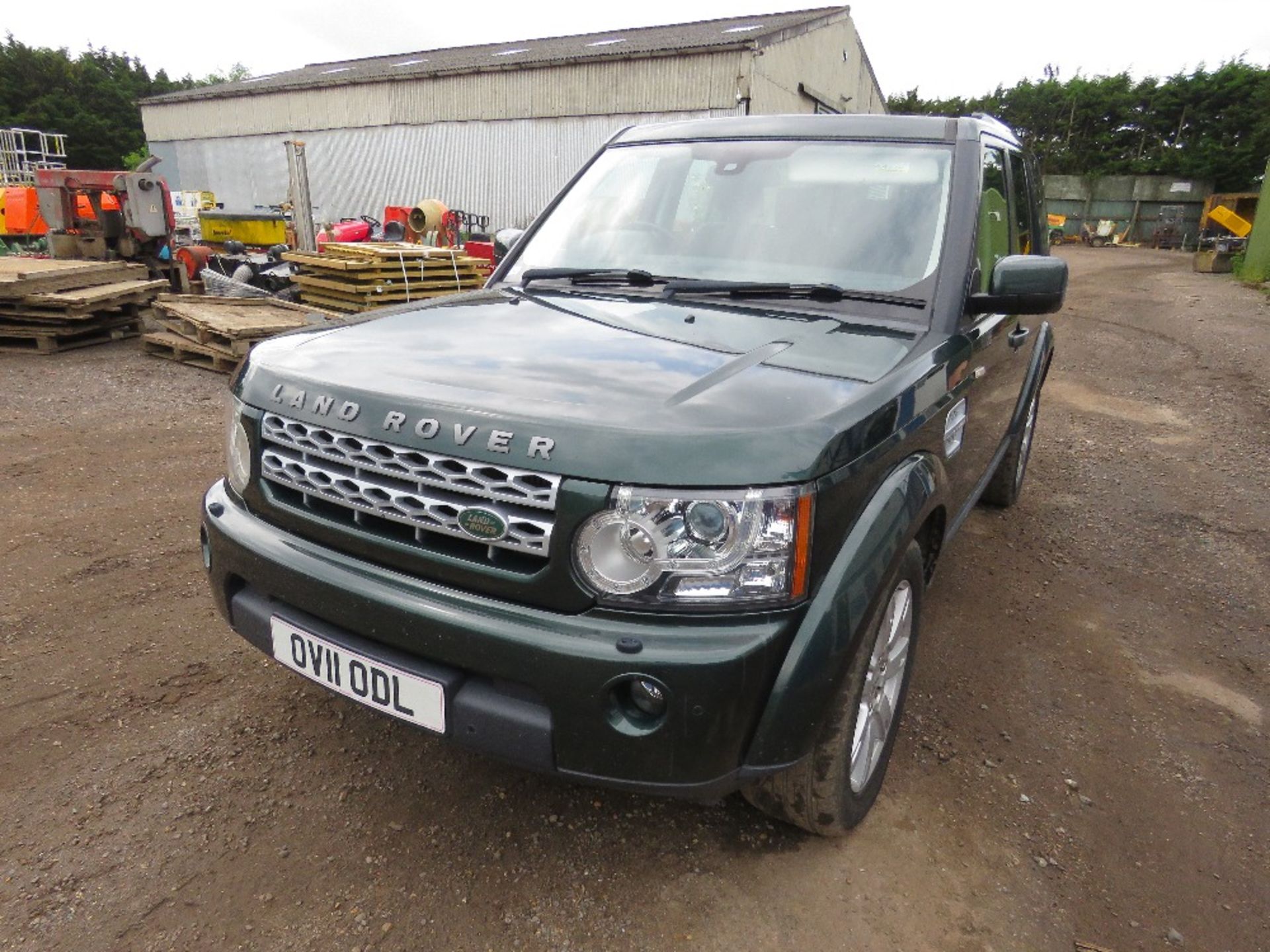 LANDROVER DISCOVERY 4 SDV6 XS 7 SEAT CAR REG:OV11 ODL. WITH V5 AND MOT UNTIL 19/09/24. 3 X KEYS. AU - Image 4 of 21