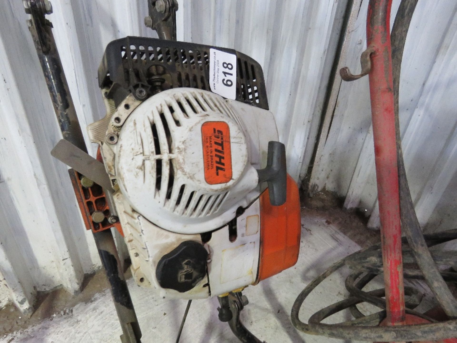 STIHL 2 HANDLED POST HOLE DRIVER HEAD (NO AUGER) - Image 2 of 9