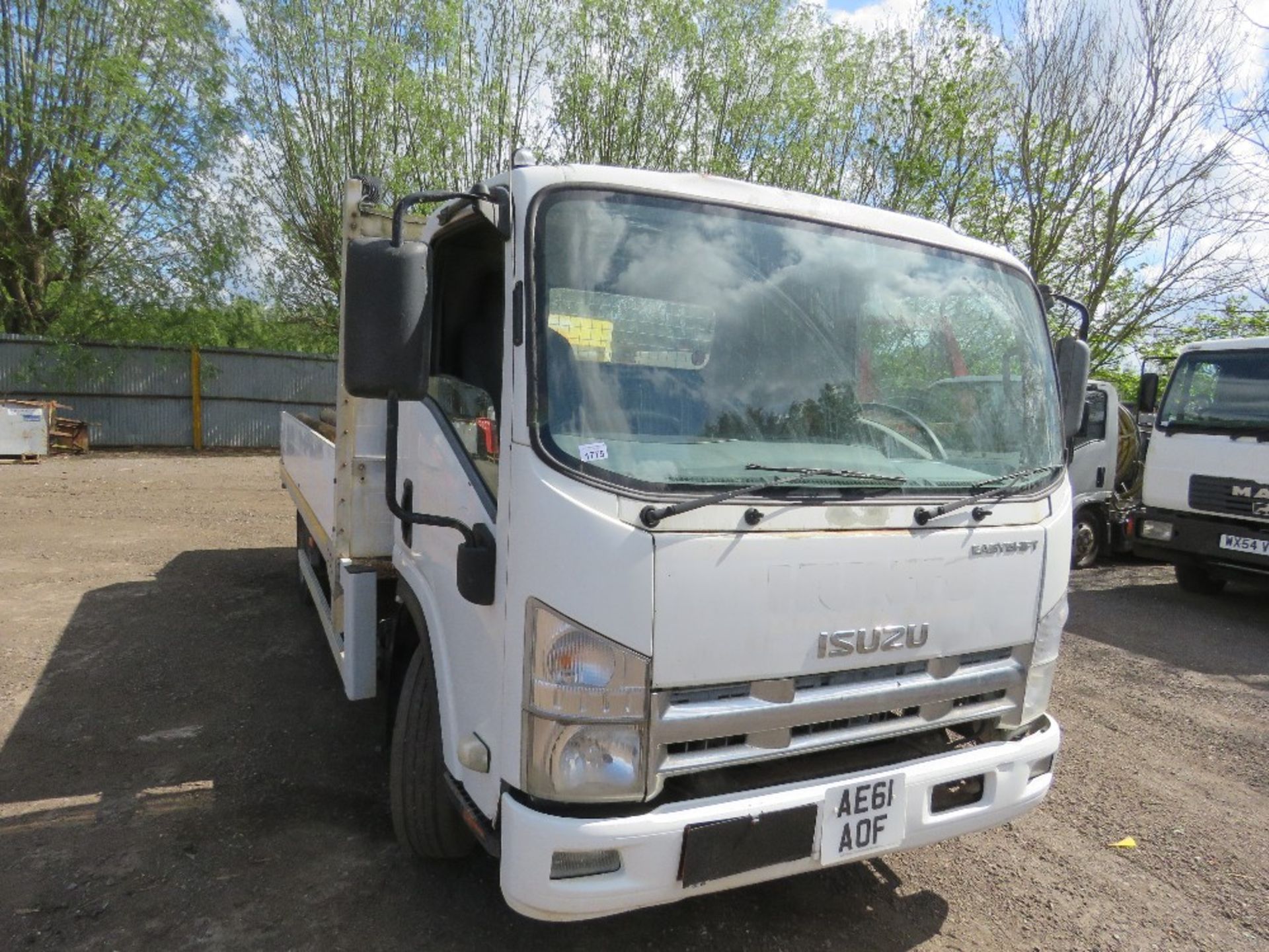 ISUZU CONCRETE PUMPING LORRY REG:AE61 AOF. EASYSHIFT GEARBOX. WITH V5. INCLUDES PIPES, CONNECTORS AN - Image 12 of 12