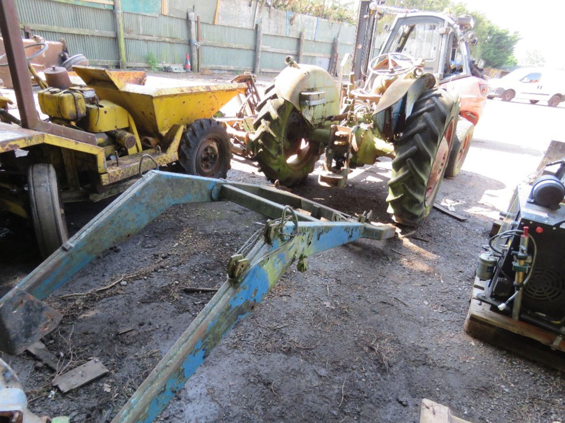 FORDSON DEXTA TRACTOR WITH LOADER FRAME AND BRACKETS. UNUSED CONDITION UNKNOWN. MAY BE INCOMPLETE (I - Image 3 of 16