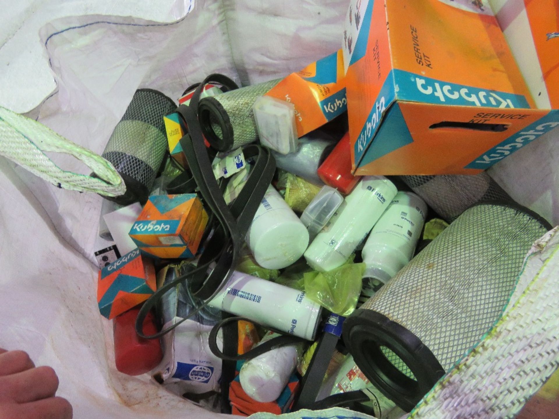 BULK BAG CONTAINING KUBOTA AND OTHERFILTERS & SPARES AS SHOWN.....THIS LOT IS SOLD UNDER THE - Image 3 of 3