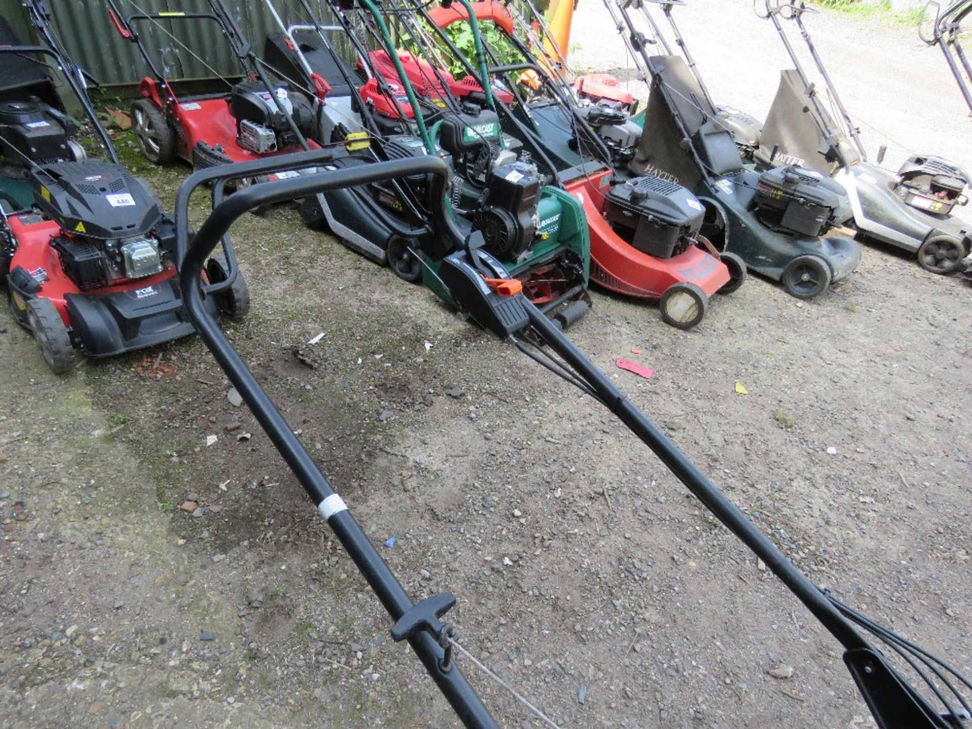 HONDA HRX537 PETROL ENGINED MOWER WITH NO COLLECTOR. ....THIS LOT IS SOLD UNDER THE AUCTIONEERS MAR - Image 4 of 4