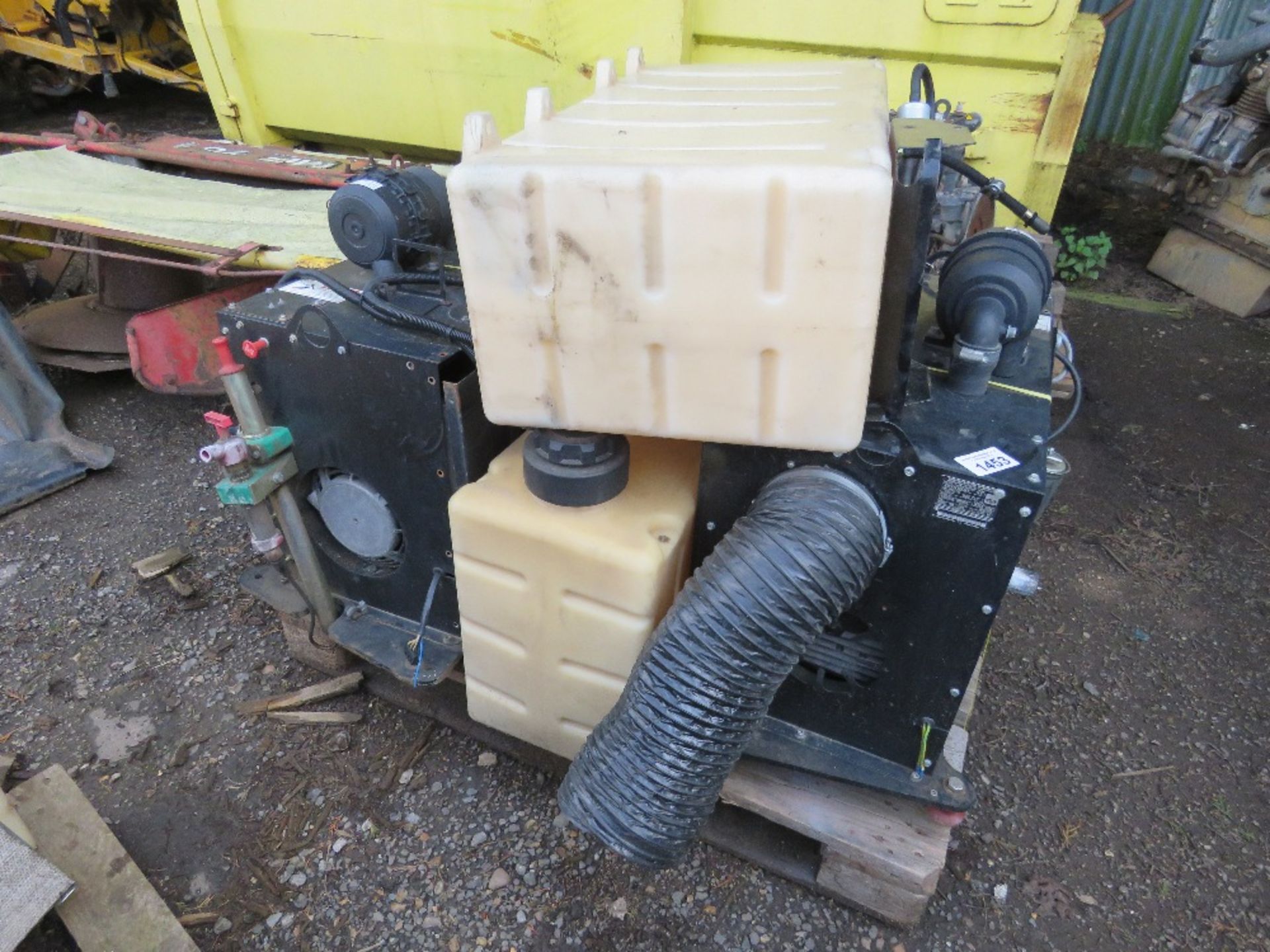 2 X HATZ DIESEL ENGINED GENERATOR SETS WITH A DIESEL TANK.