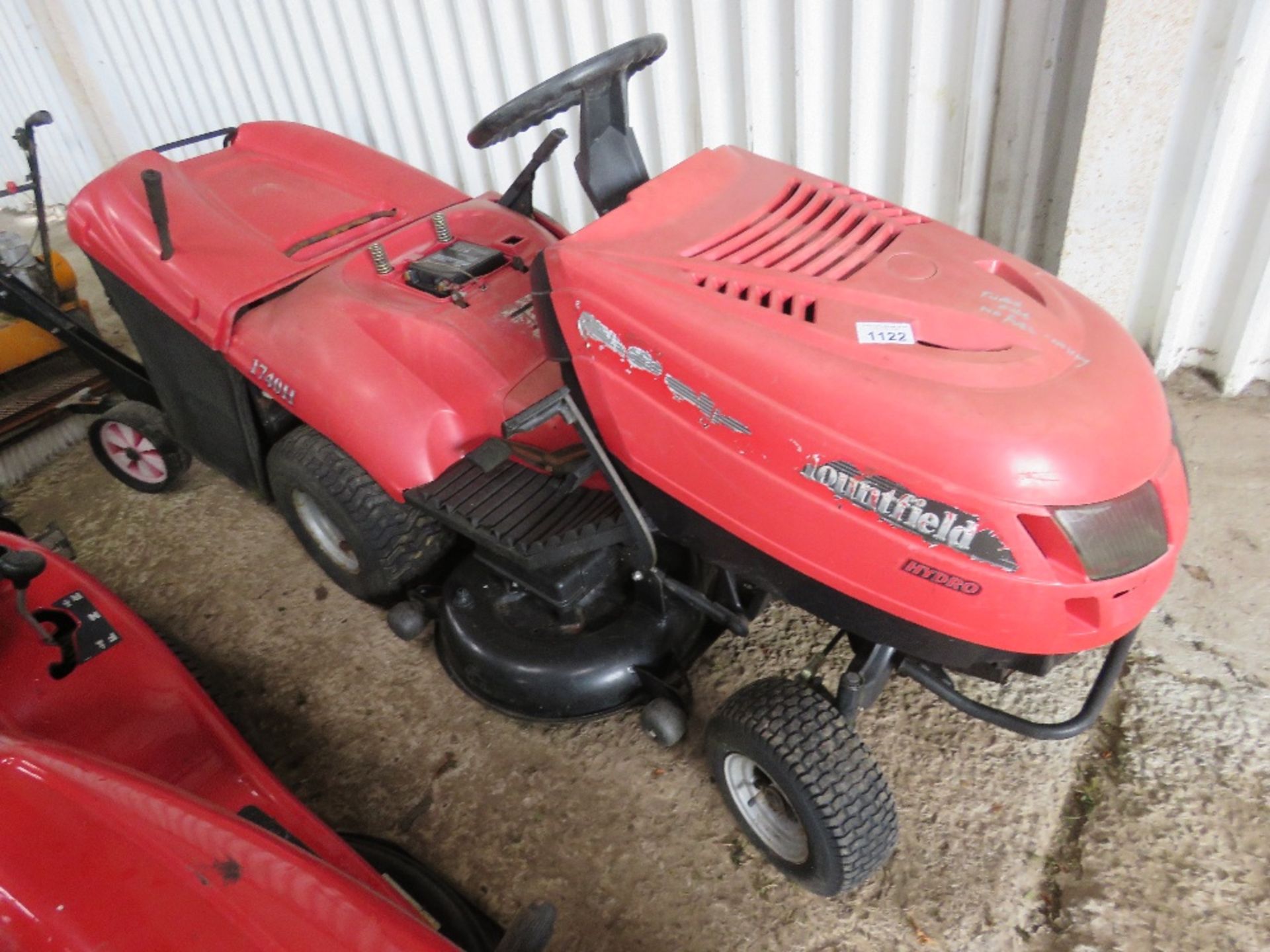 MOUNTFIELD 1740H HYDRO RIDE ON MOWER WITH COLLECTOR, NO SEAT....THIS LOT IS SOLD UNDER THE AUCTIONEE