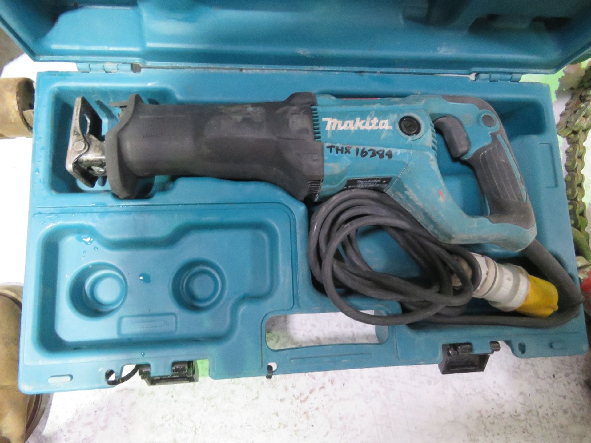 2 X MAKITA 110VOLT POWERED RECIPROCATING SAWS IN CASES THX13945,16388 - Image 3 of 4