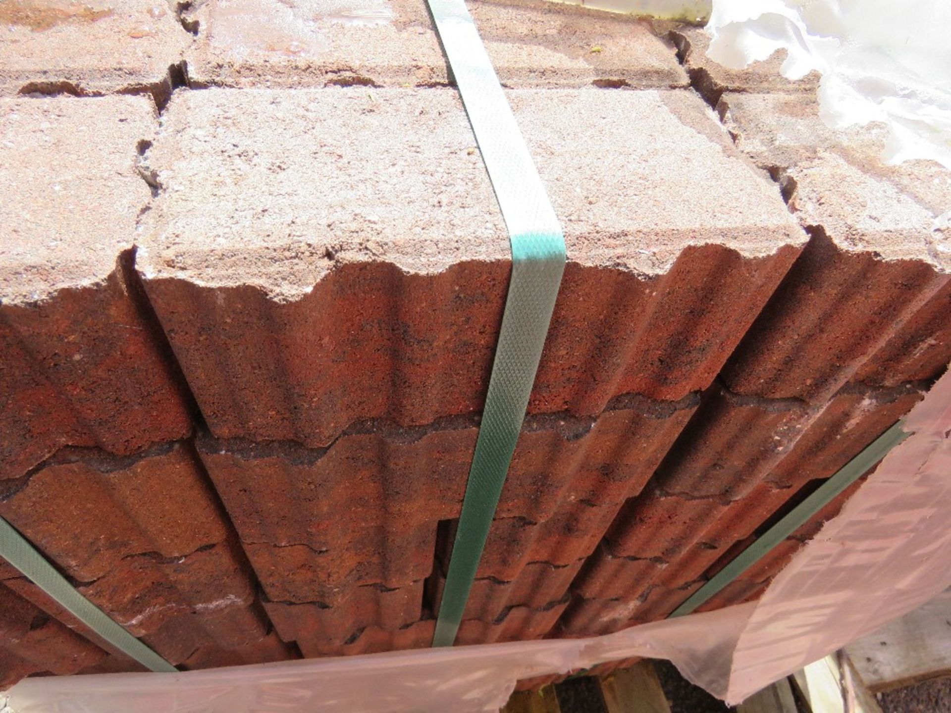 3NO PACKS OF MARSHALL BRINDLE BLOCK PAVERS 200X100X80MM. SOURCED FROM COMPANY LIQUIDATION. - Image 6 of 8