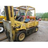 HYSTER GAS POWERED FORKLIFT TRUCK WITH SIDE SHIFT, 3.5 TONNE RATED LIFT CAPACITY. WHEN TESTED WAS SE