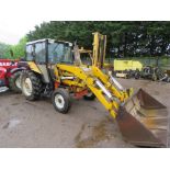 FORD 2WD TRACTOR WITH FOREND LOADER. REG:F940 WFW (LOG BOOK TO APPLY FOR). COMES WITH BUCKET, PALLET