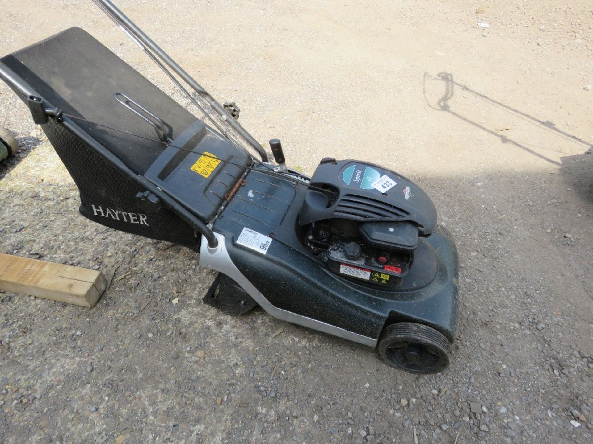 HAYTER SPIRIT 41 PETROL ENGINED MOWER WITH REAR ROLLER AND COLLECTOR. ....THIS LOT IS SOLD UNDER THE - Image 3 of 4