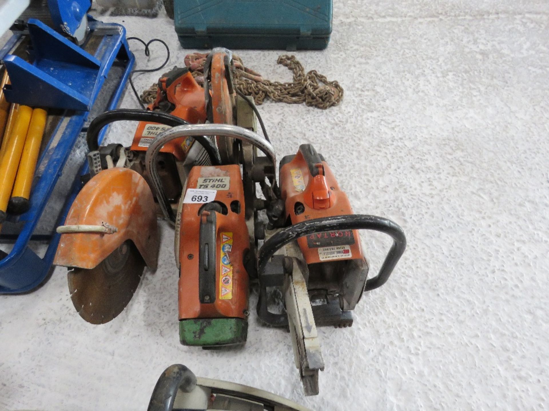 3 X STIHL TS400 PETROL SAWS FOR SPARES OR REPAIR.....THIS LOT IS SOLD UNDER THE AUCTIONEERS MARGIN S - Image 3 of 6